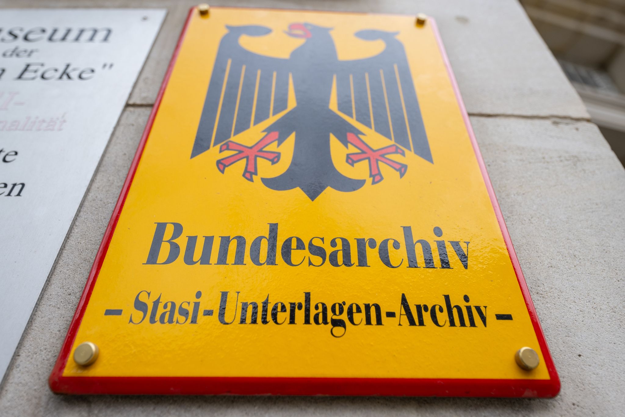 Rund 30.000 Anträge auf Stasi-Akten-Einsicht pro Jahr