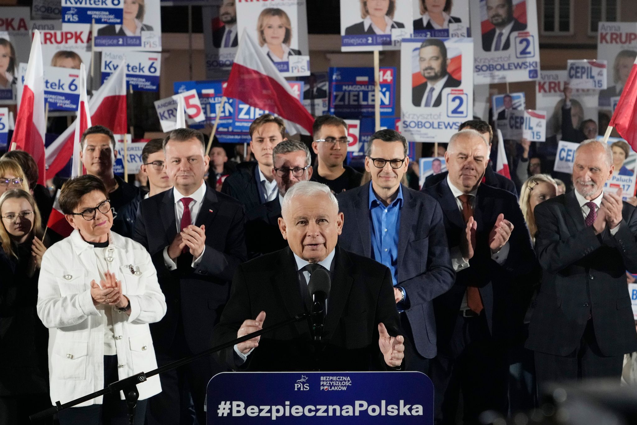 Opposition glaubt nach Polen-Wahl an Sieg – Partei PiS vorn