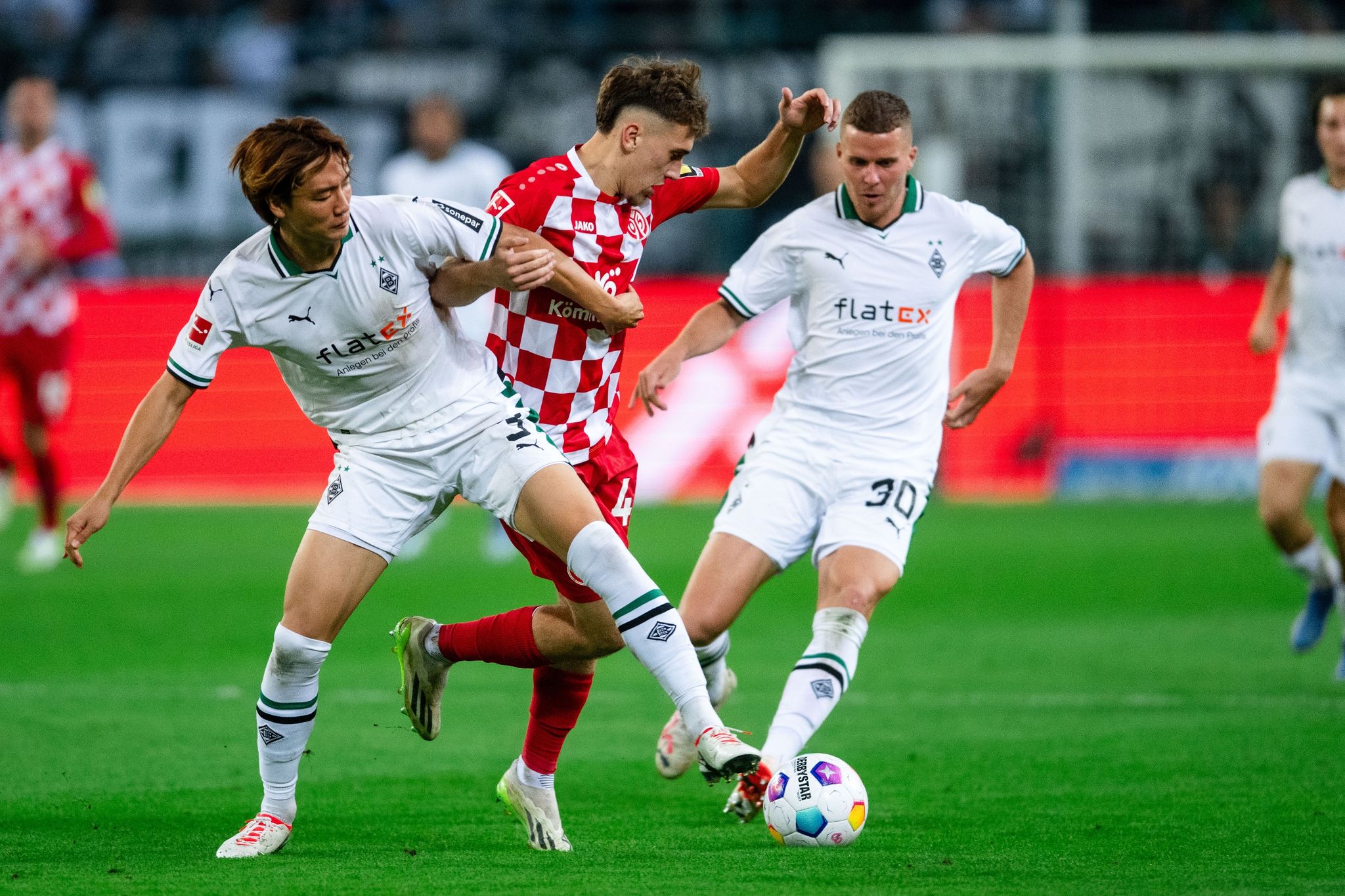 Scally rettet Gladbach spätes Remis gegen Mainz