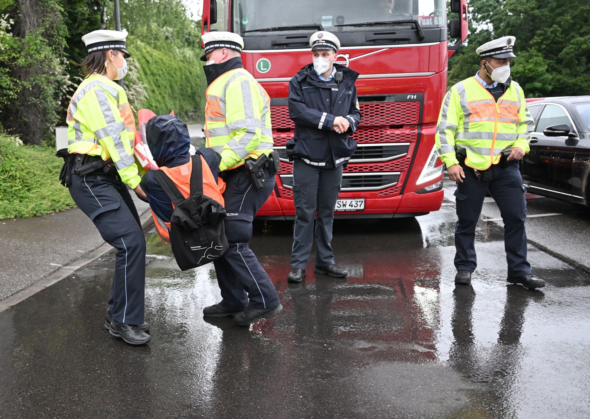 Klimaaktivist angefahren – Strafbefehl gegen Lkw-Fahrer