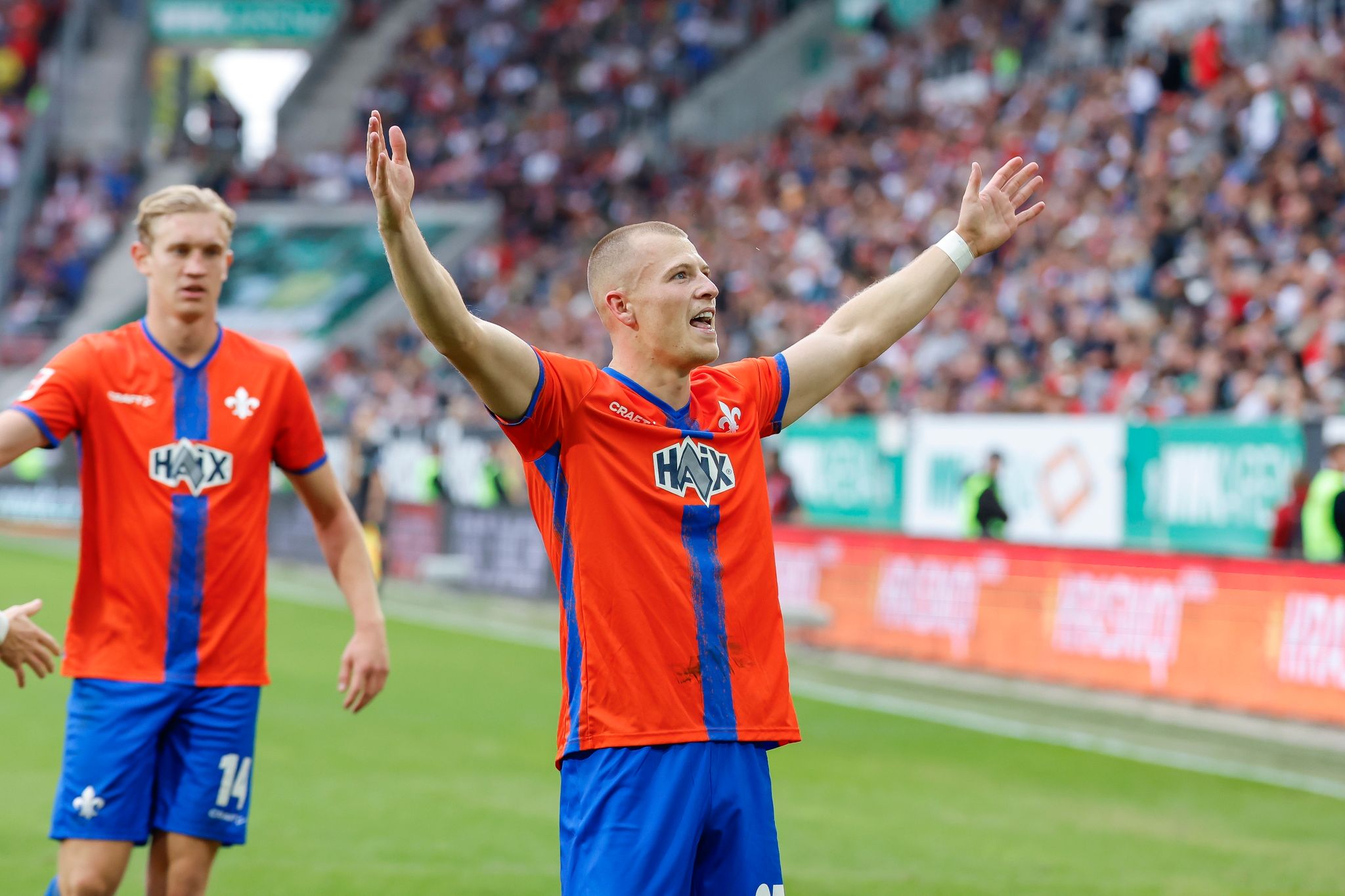 Darmstadt stürzt Augsburgs Trainer Maaßen in Job-Not