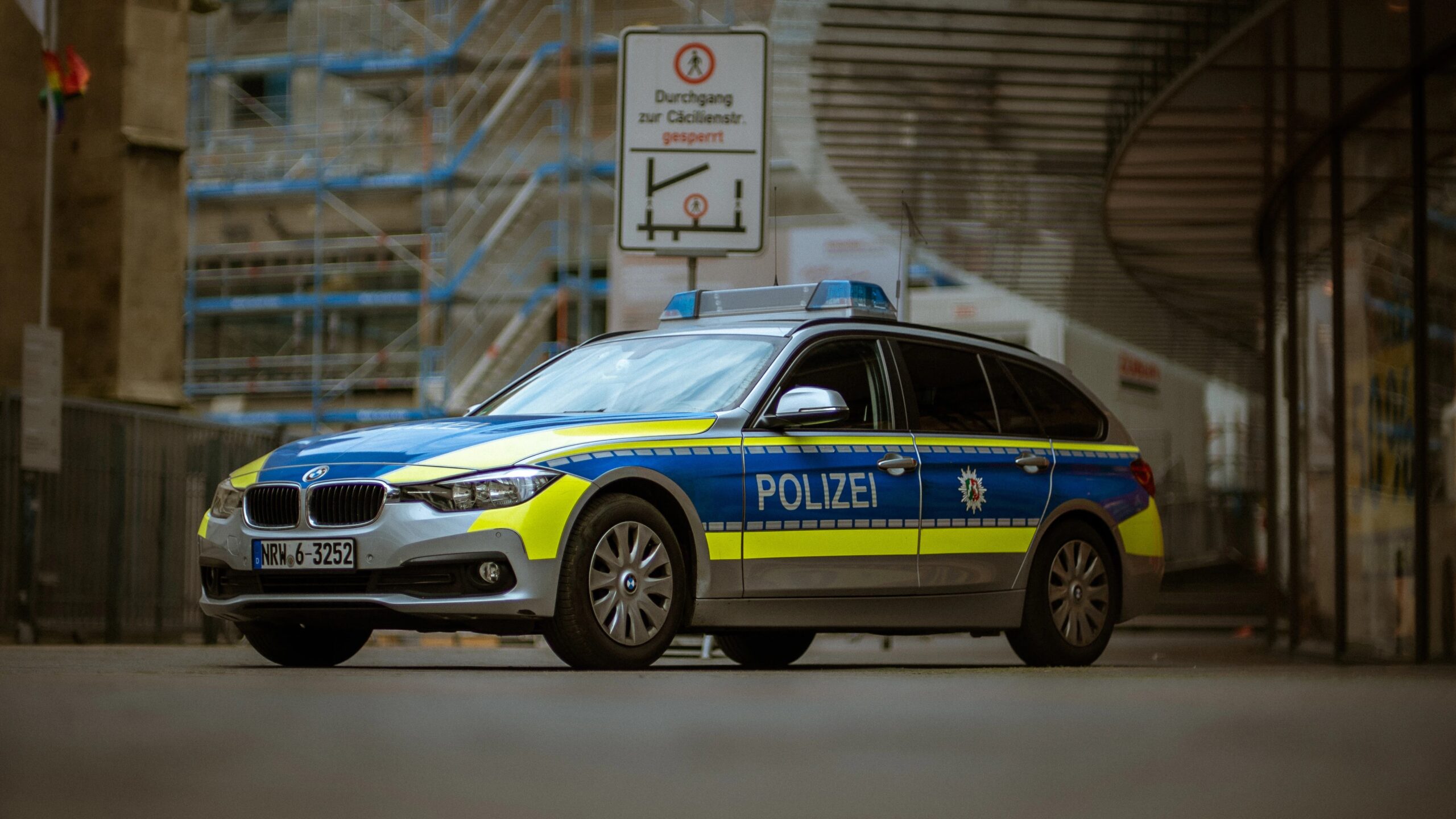 Gelsenkirchen-Schalke: Polizei sucht 69 Tatverdächtige nach Fußballausschreitungen