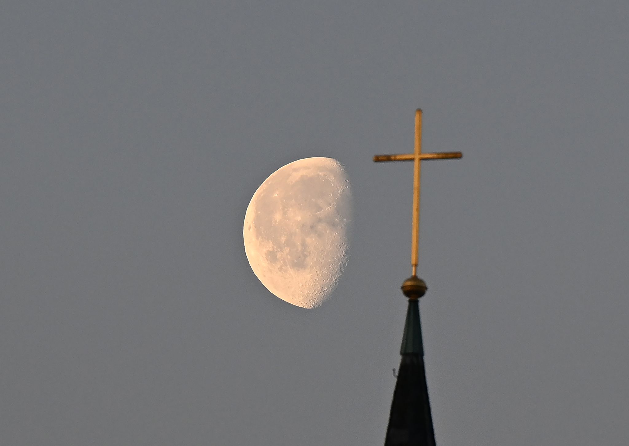 Kirchenbindung und die Religiosität gehen zurück