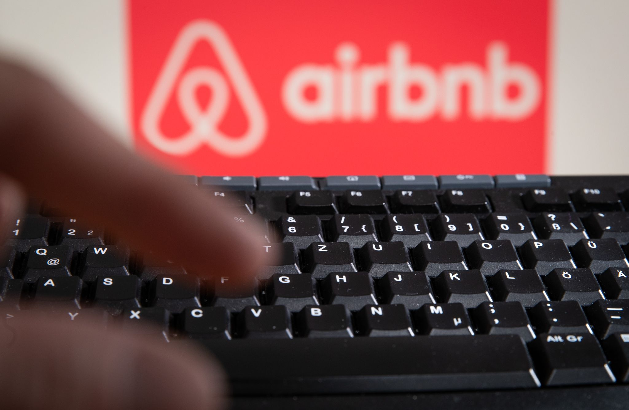 Steuerstreit mit Airbnb: Richterin beschlagnahmt Millionen