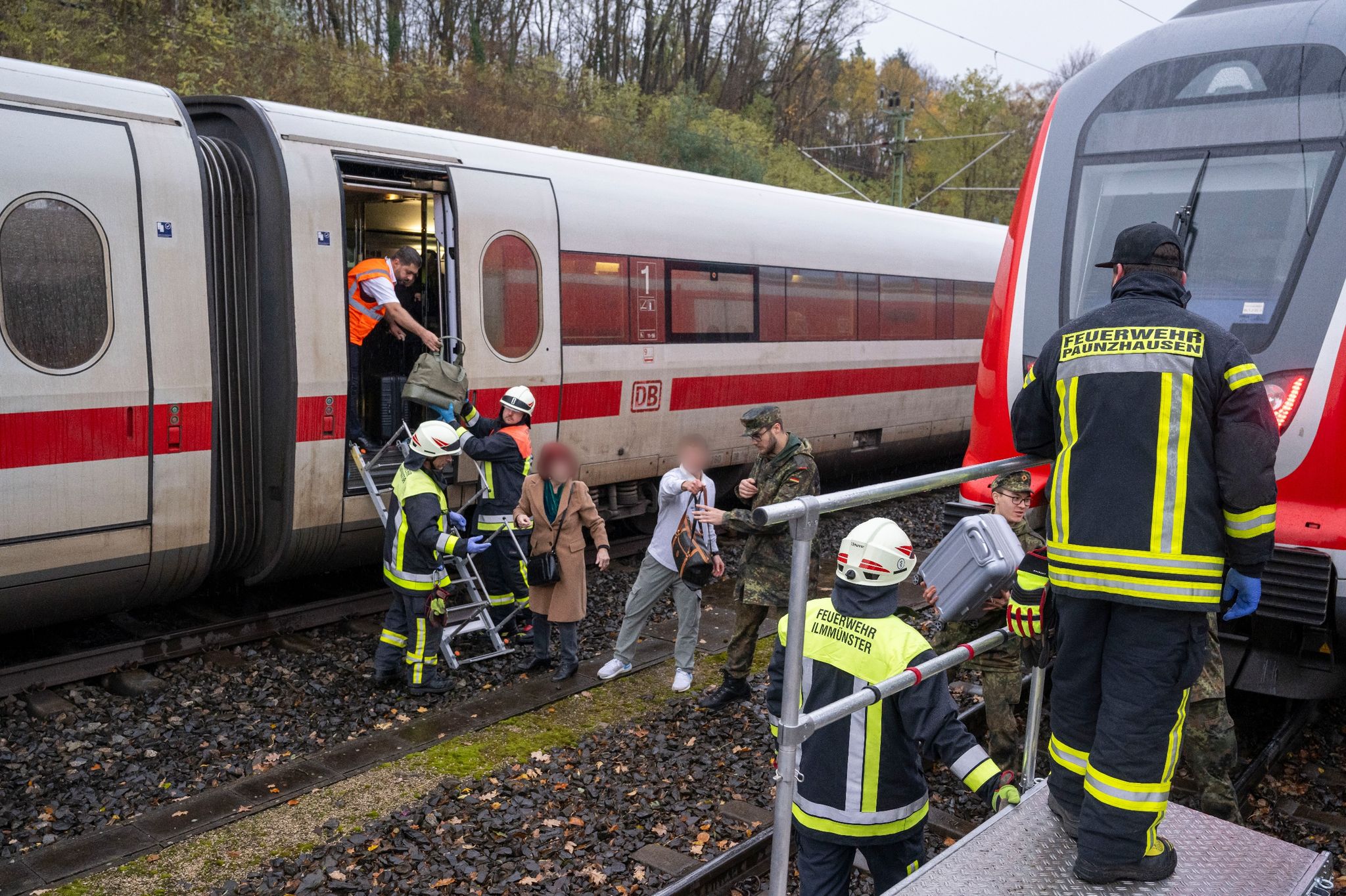Weiter Verspätungen nach ICE-Unfall in Oberbayern