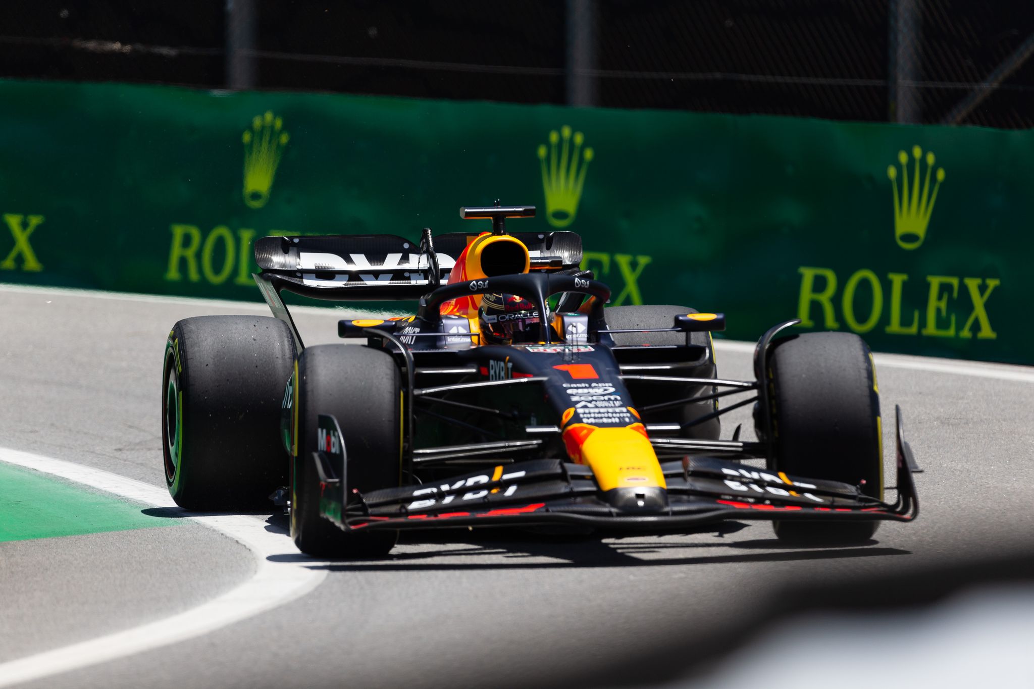 Verstappen gewinnt auch Sprintrennen in Brasilien