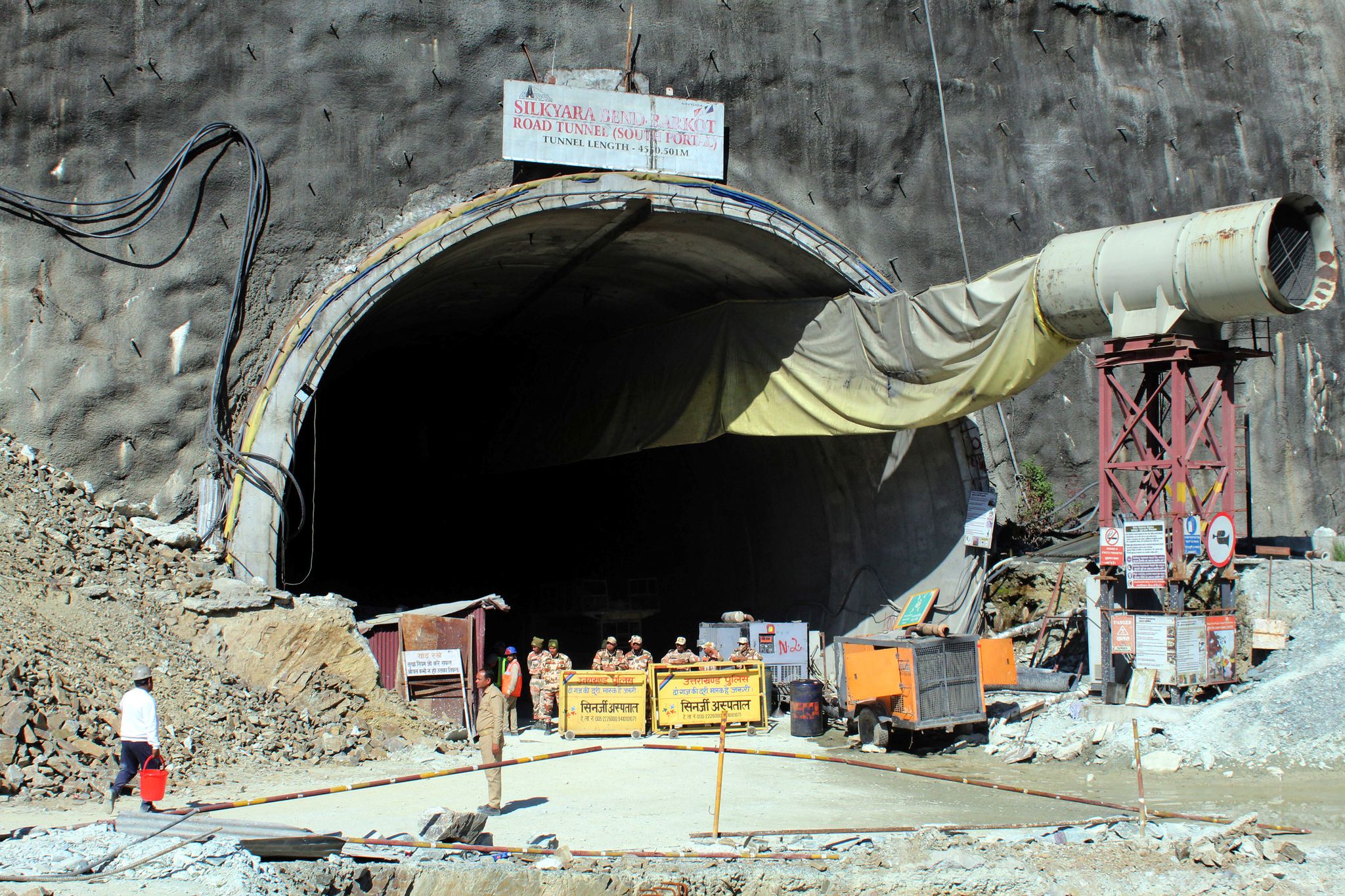Tunneleinsturz in Indien: Bohrer arbeitet an Fluchtweg