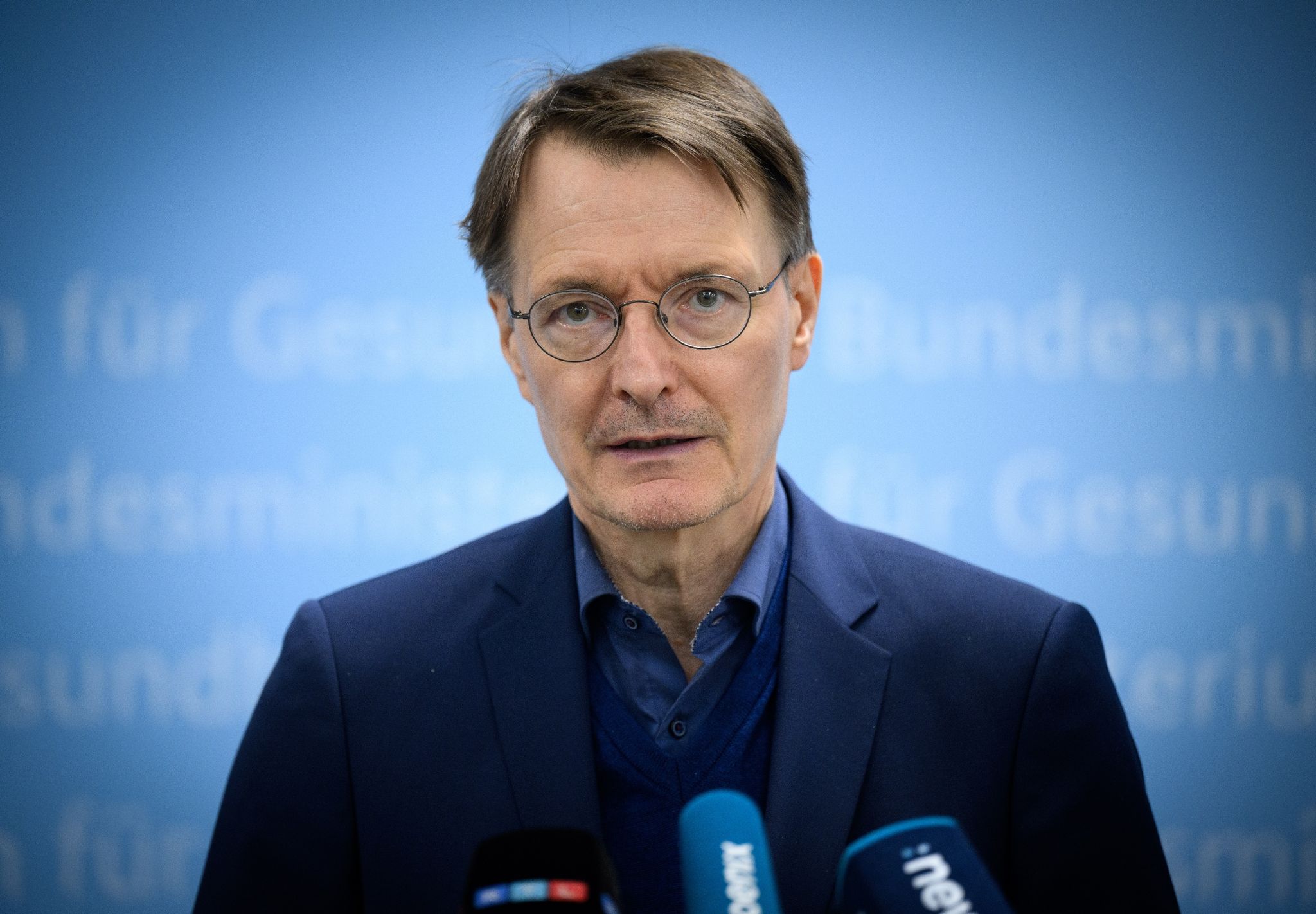 Lauterbach für telefonische Kinderkrankmeldung für Eltern