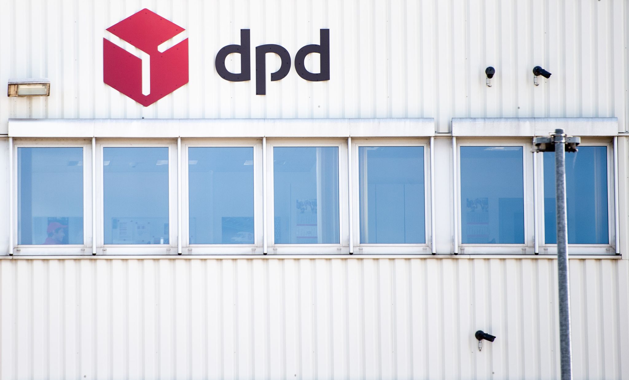 Paketdienst DPD will etwa jede siebte Stelle streichen