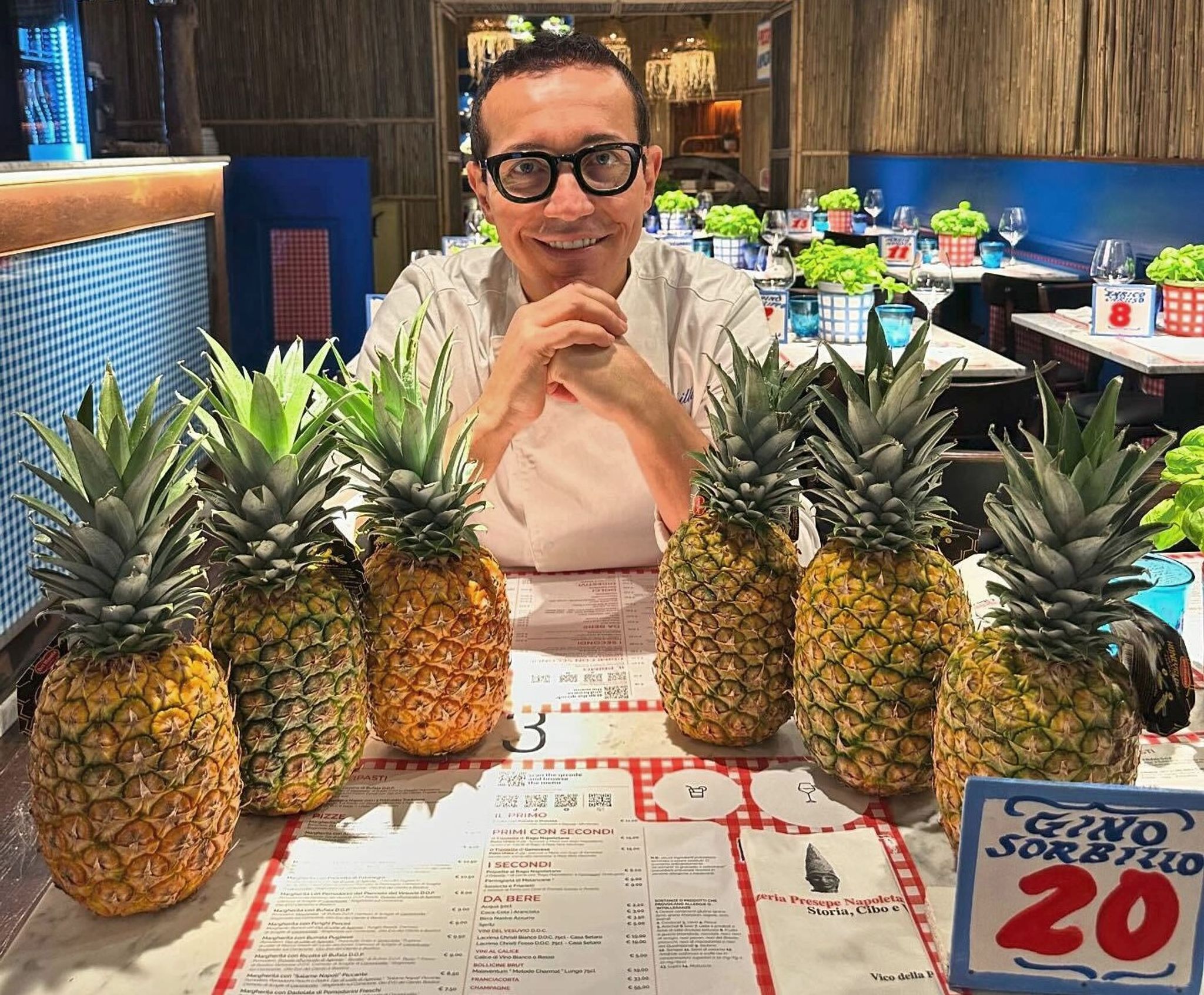 Berühmter Pizzabäcker sorgt mit Ananas-Pizza für Aufregung