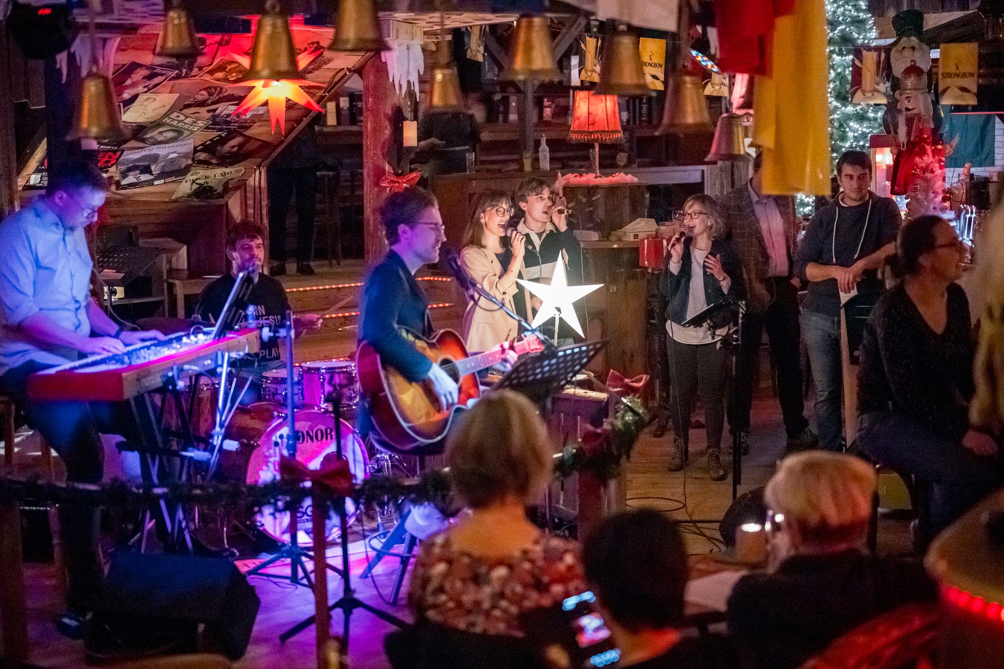 Advents-Gottesdienst im Pub