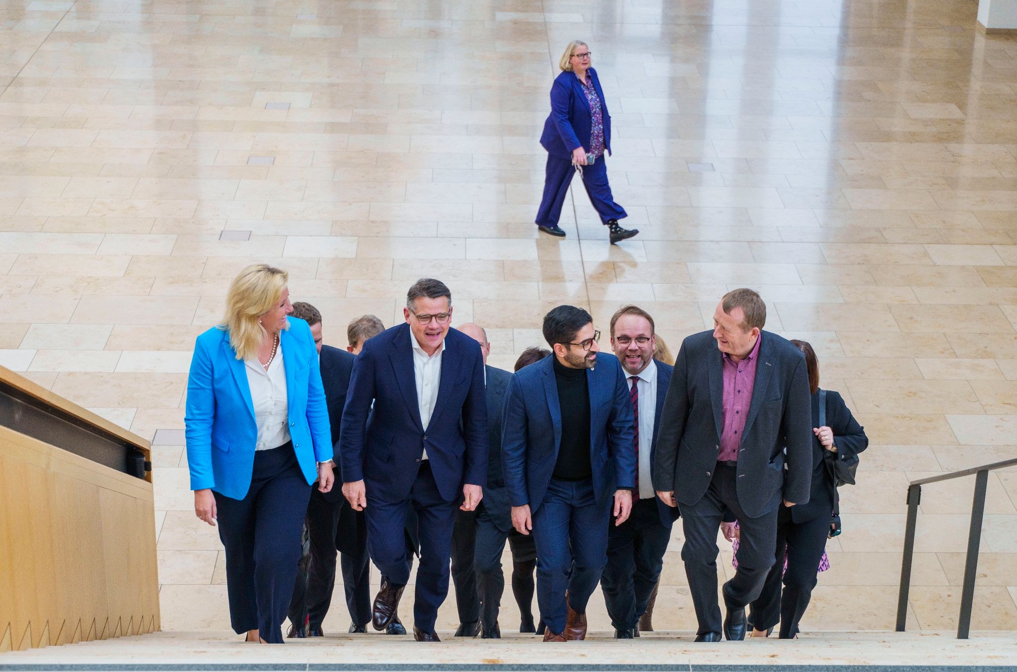 CDU und SPD in Hessen einigen sich auf Koalitionsvertrag
