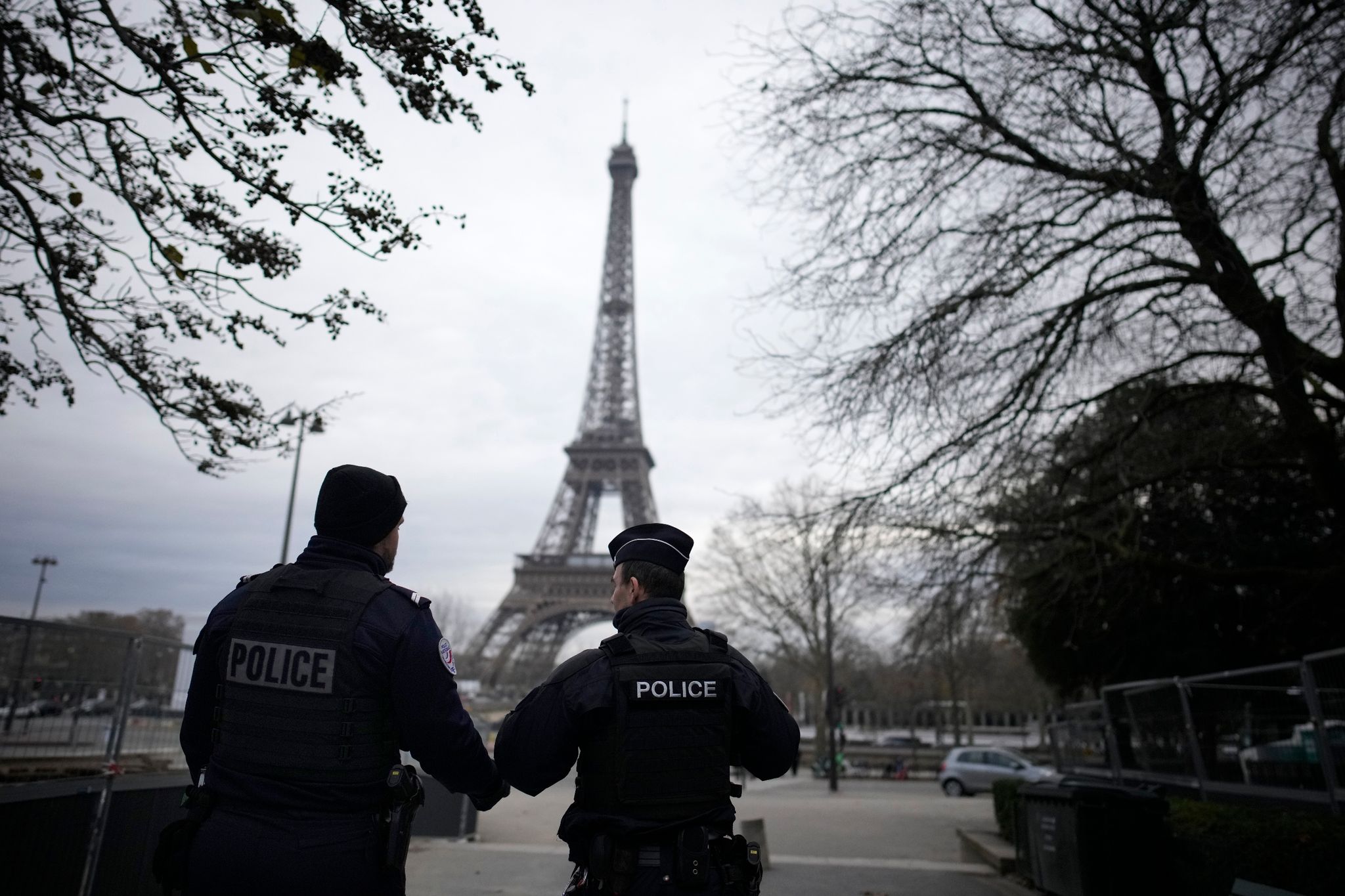 Terrorverfahren gegen Messerangreifer von Paris eingeleitet