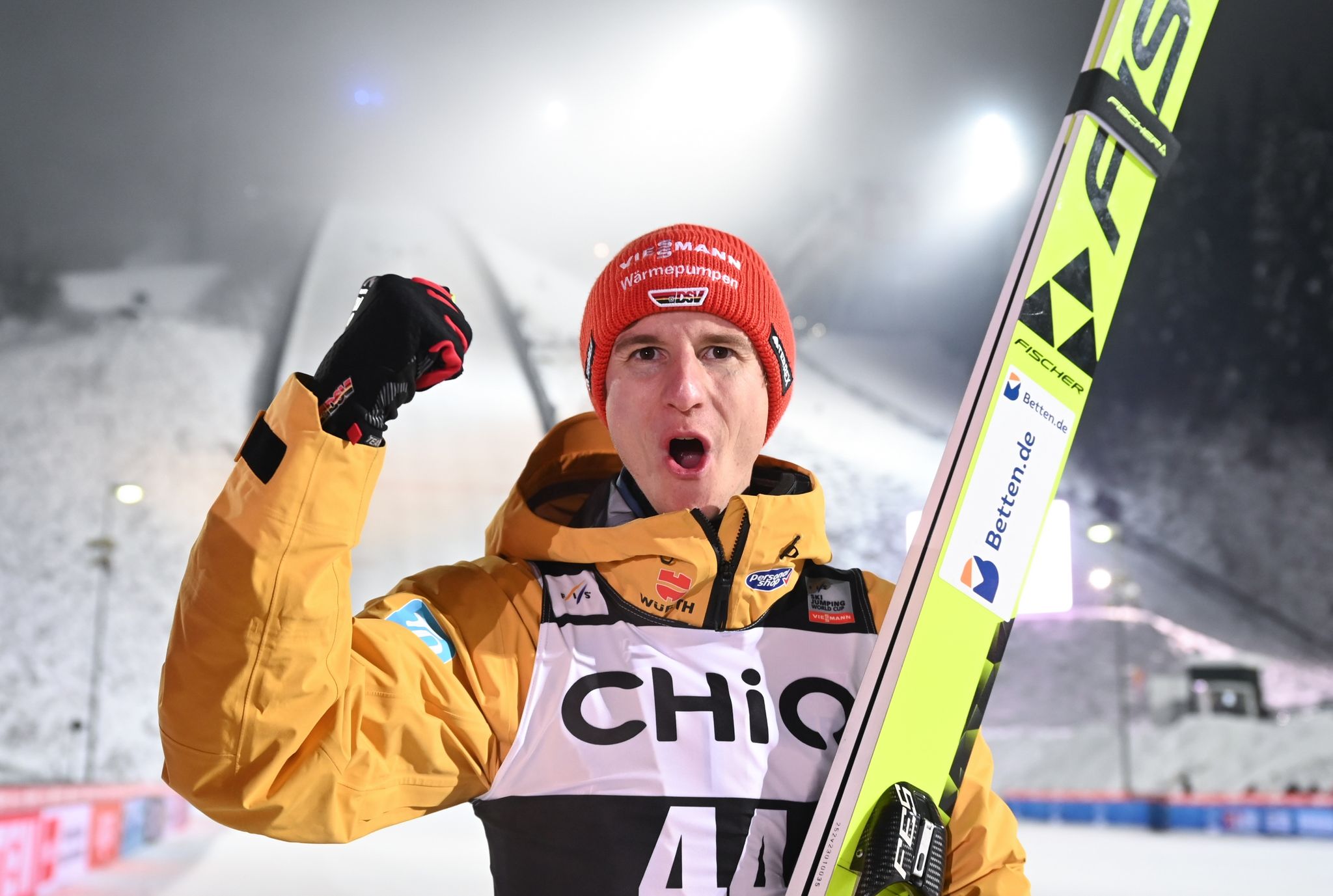 Karl Geiger gewinnt beim Weltcup in Klingenthal