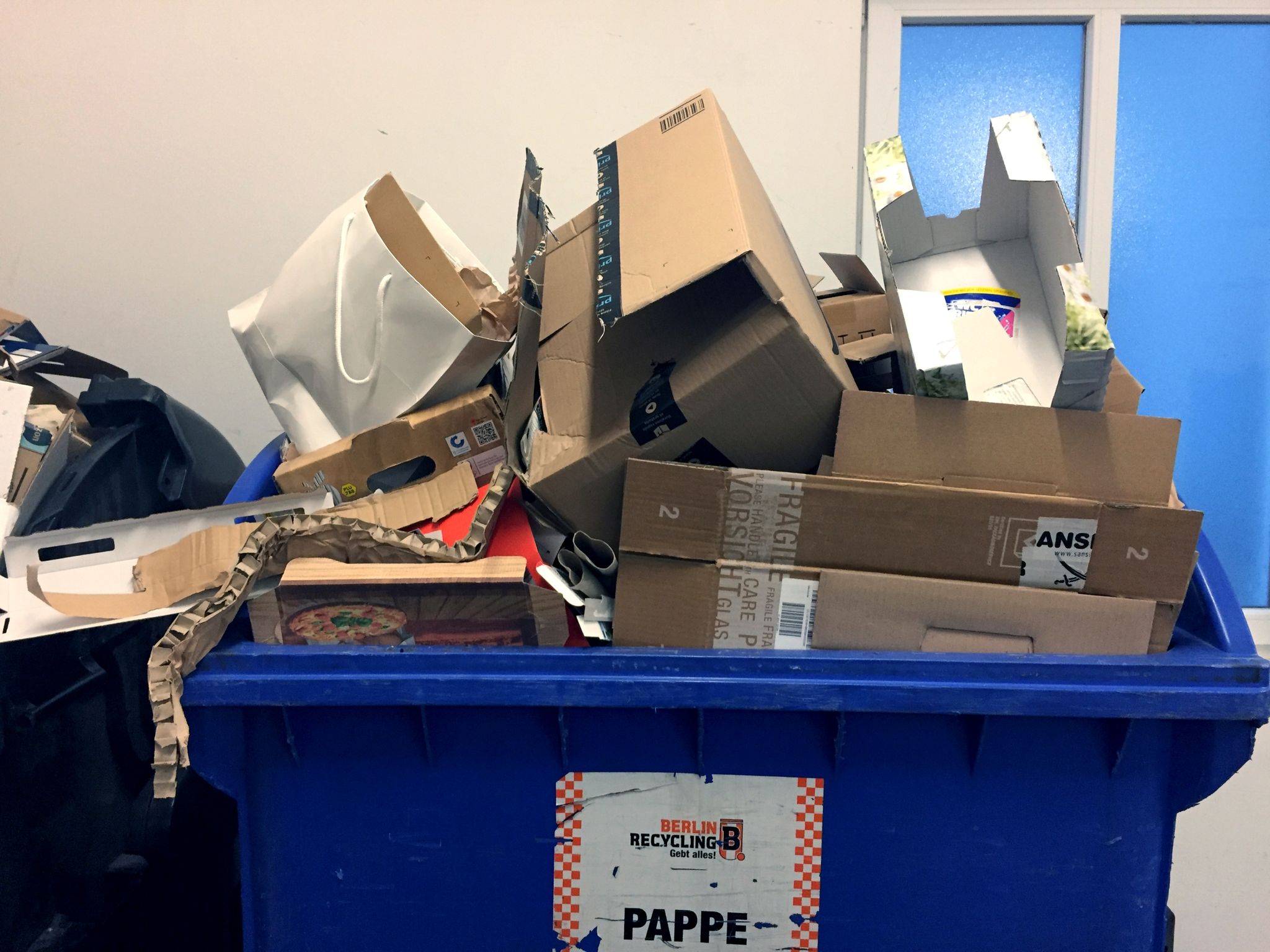 Weihnachten für die Tonne? Die Verpackungsflut der Feiertage