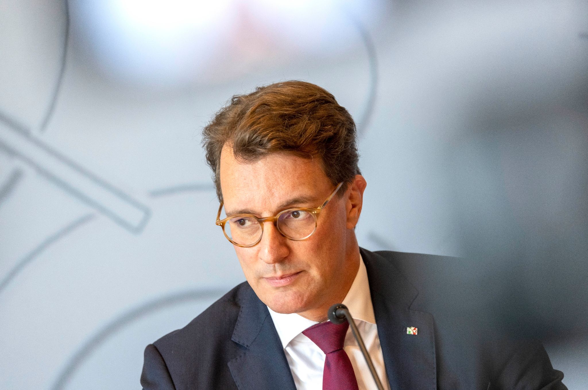 Wüst fordert Migrationsgipfel mit Scholz