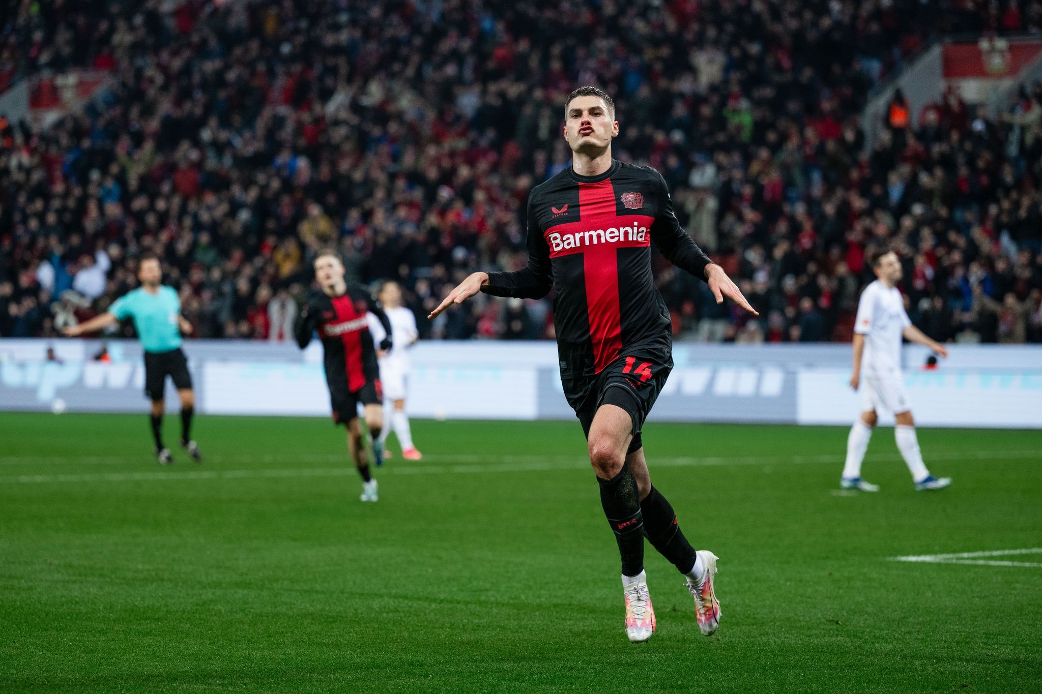 Schick-Hattrick bei Startelf-Comeback – Bayer bricht Rekord