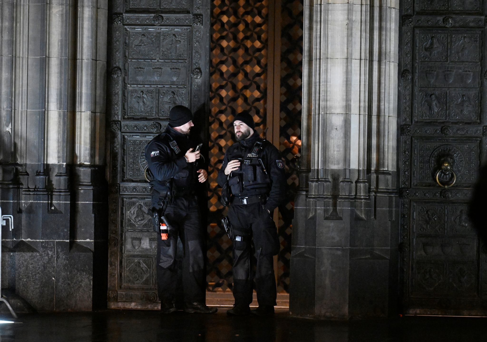 Terroralarm Kölner Dom: Mann in Gewahrsam genommen
