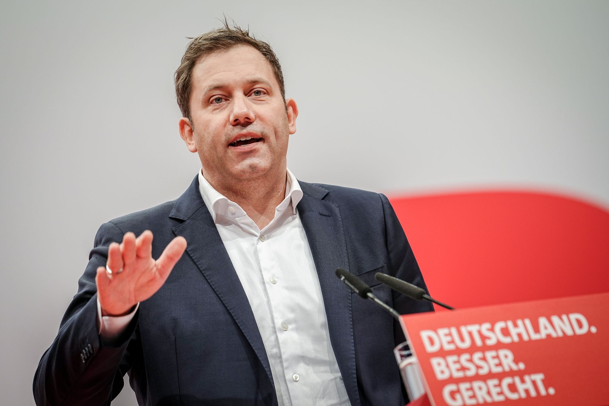 SPD-Chef Klingbeil hält AfD-Kandidaten für Rechtsextremisten