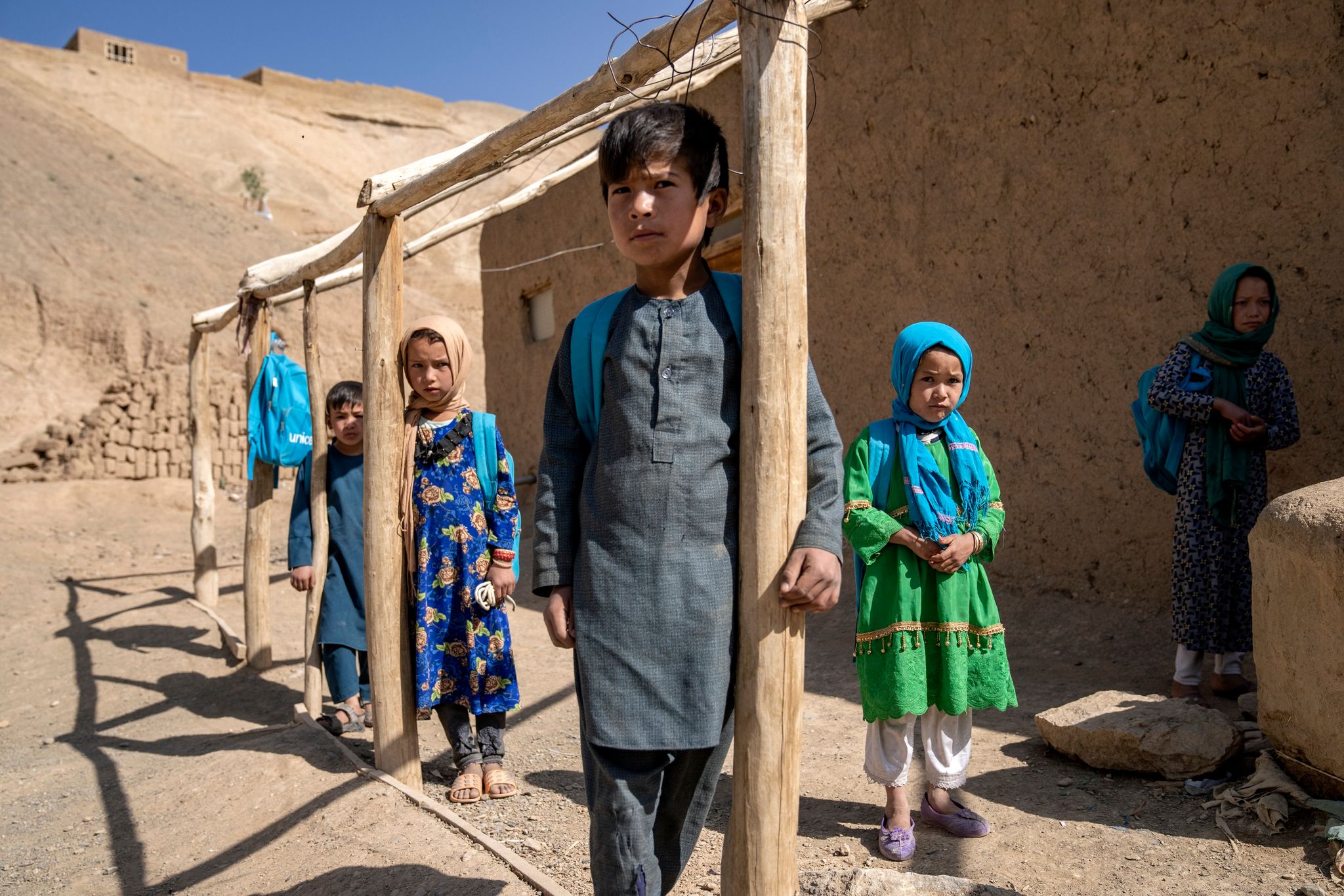 HRW: Taliban-Politik gefährdet auch Bildung von Jungen