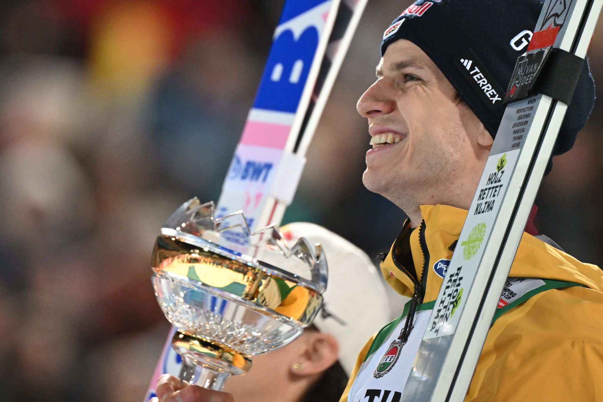 Bier und Sekt erlaubt: Wellinger zelebriert Traumstart