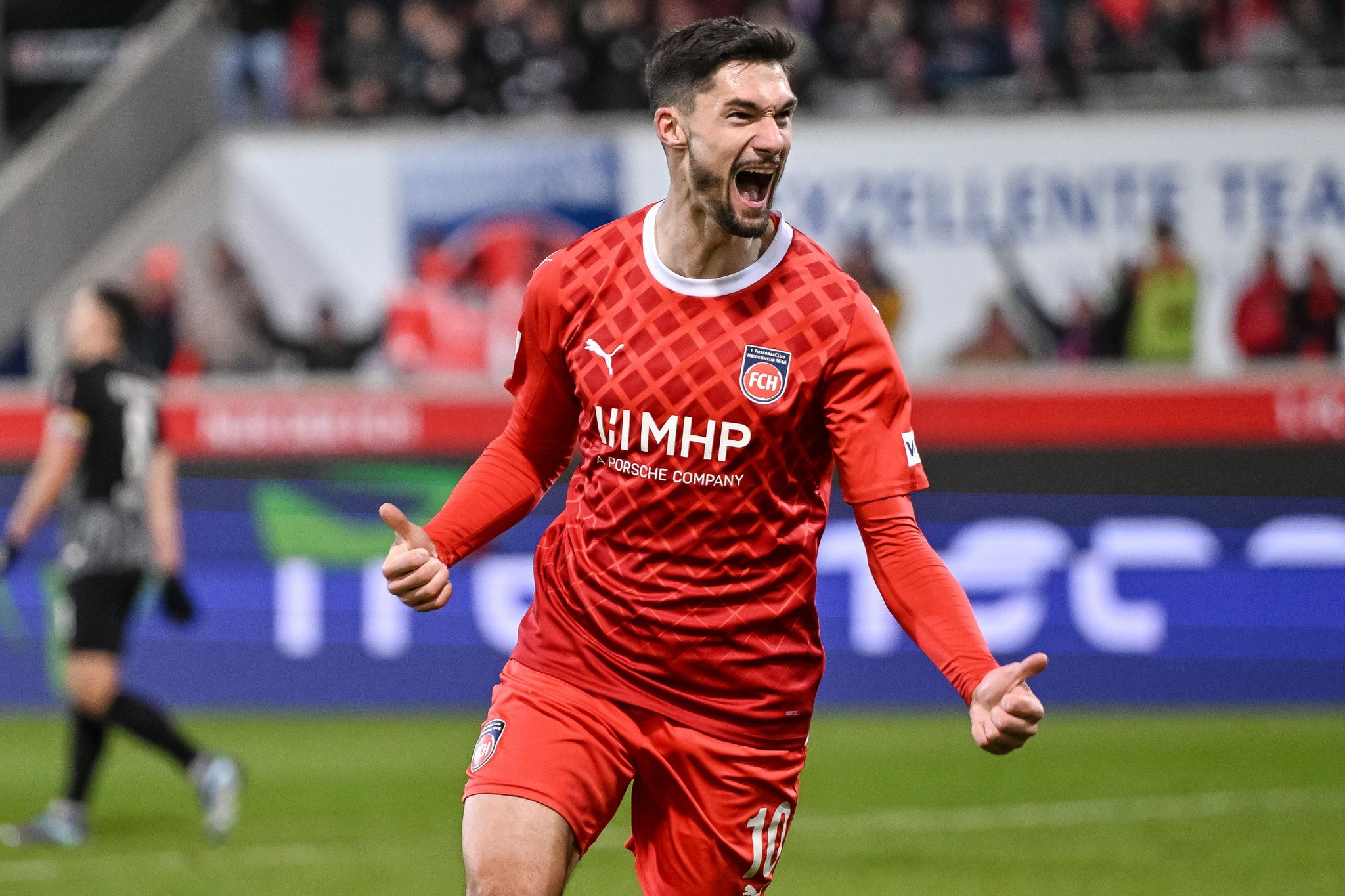 Freiburg verliert nach spätem Eigentor in Heidenheim