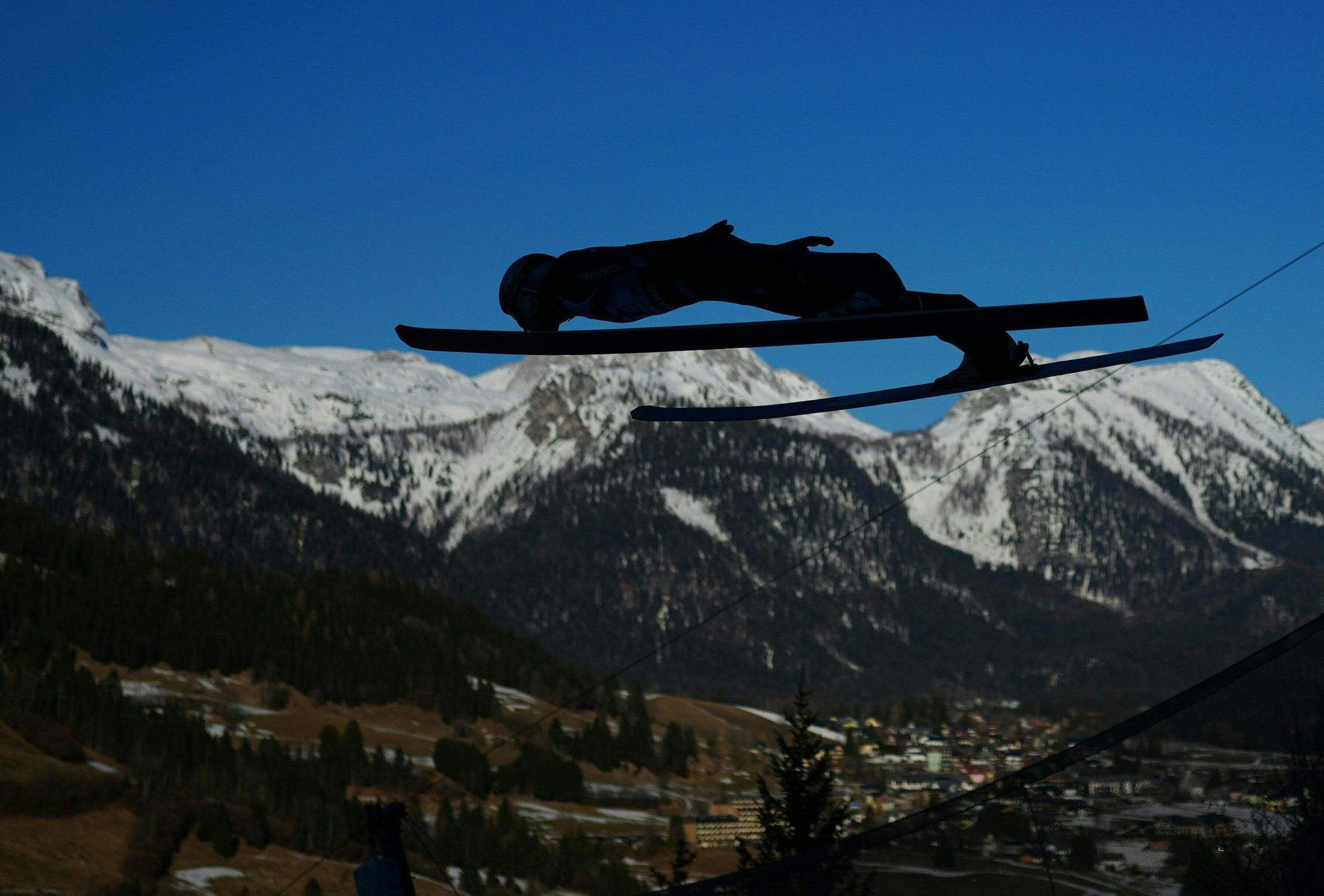 Wellinger sichert deutsche Medaille mit spektakulärem Flug