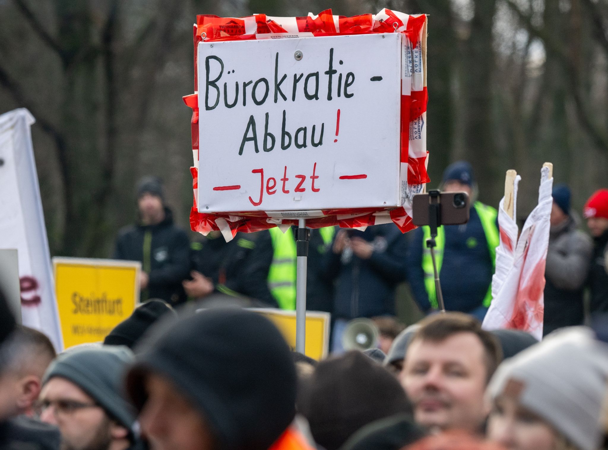 Mittelständler mahnen Bürokratieabbau an