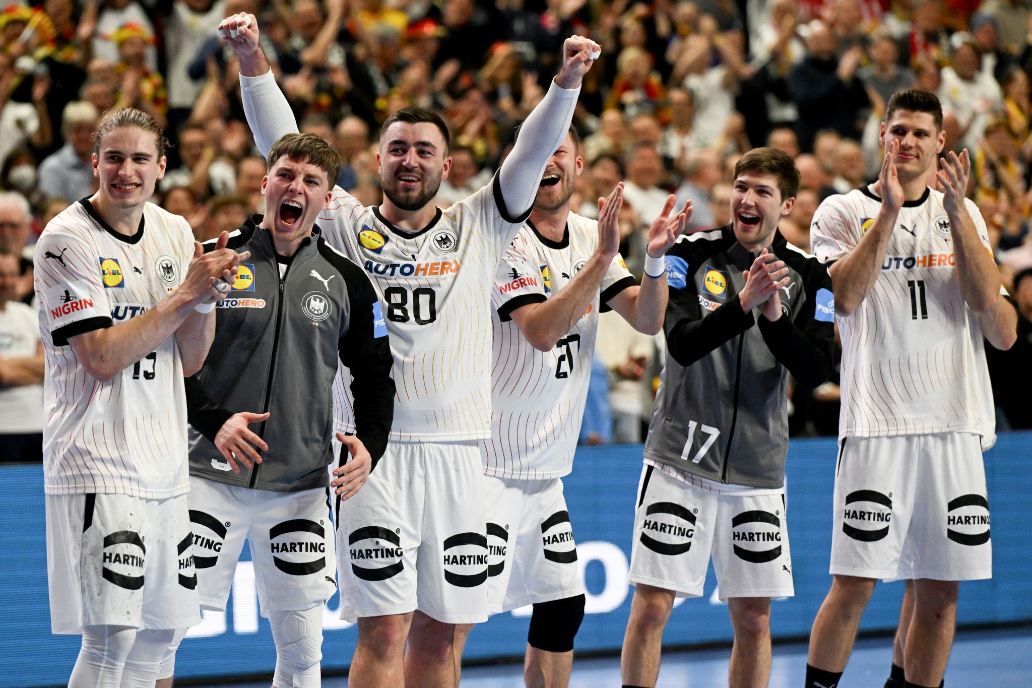 Deutschlands Handballer im Halbfinale und sichern sich Bronzemedaille