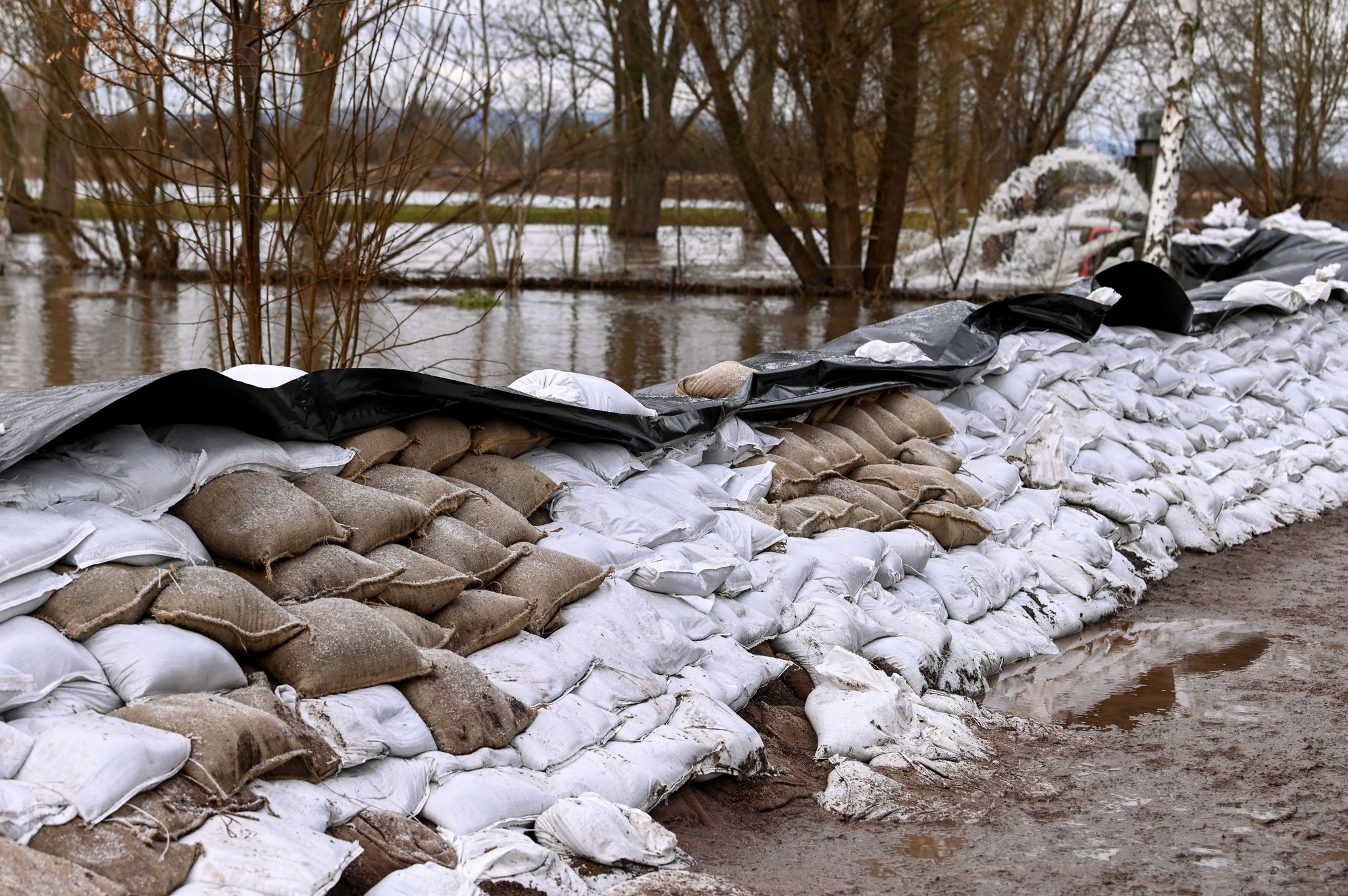 Hochwasser in Sachsen-Anhalt: Einsatzzeiten ausgeweitet