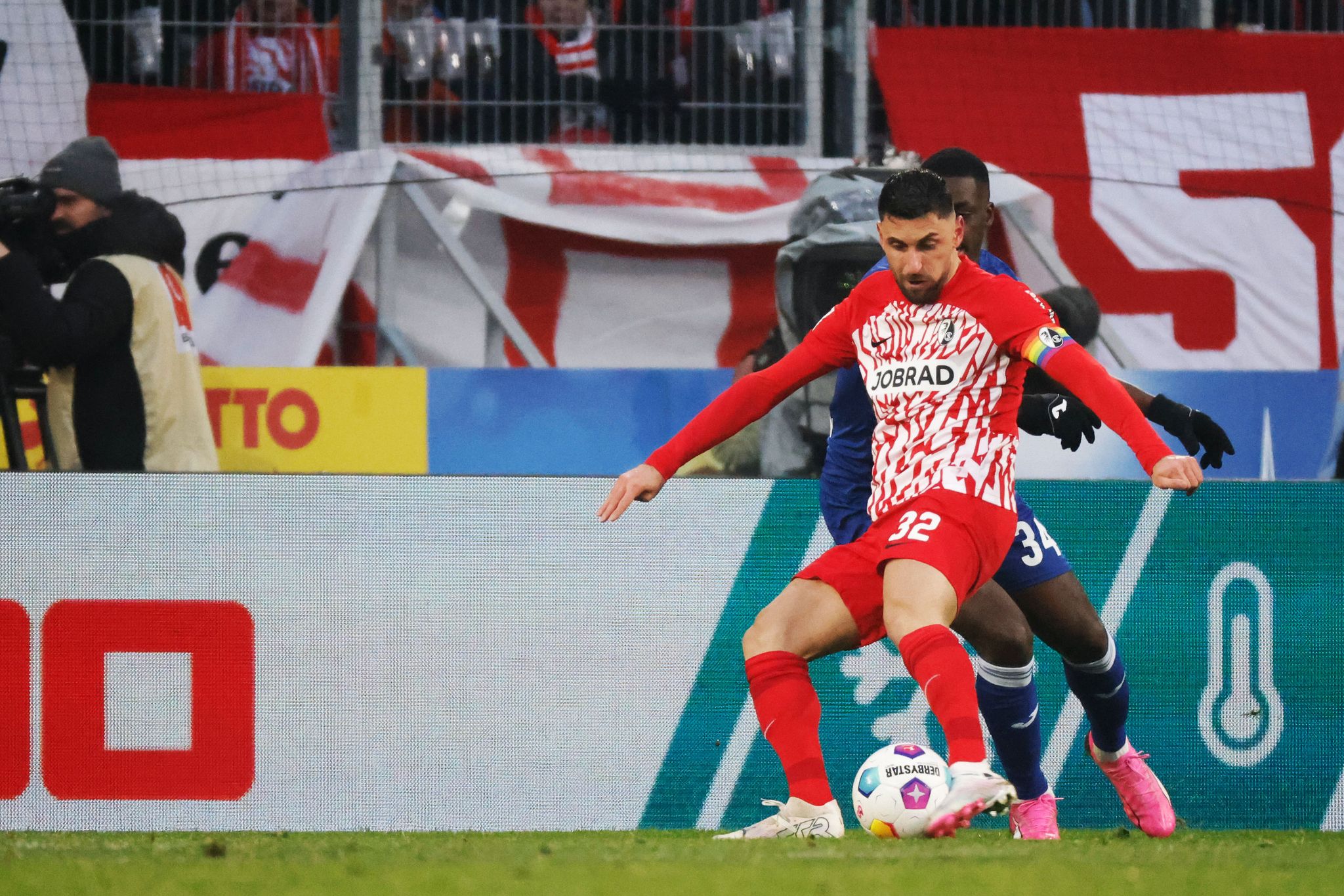 Freiburg hält Anschluss an Europapokalplätze