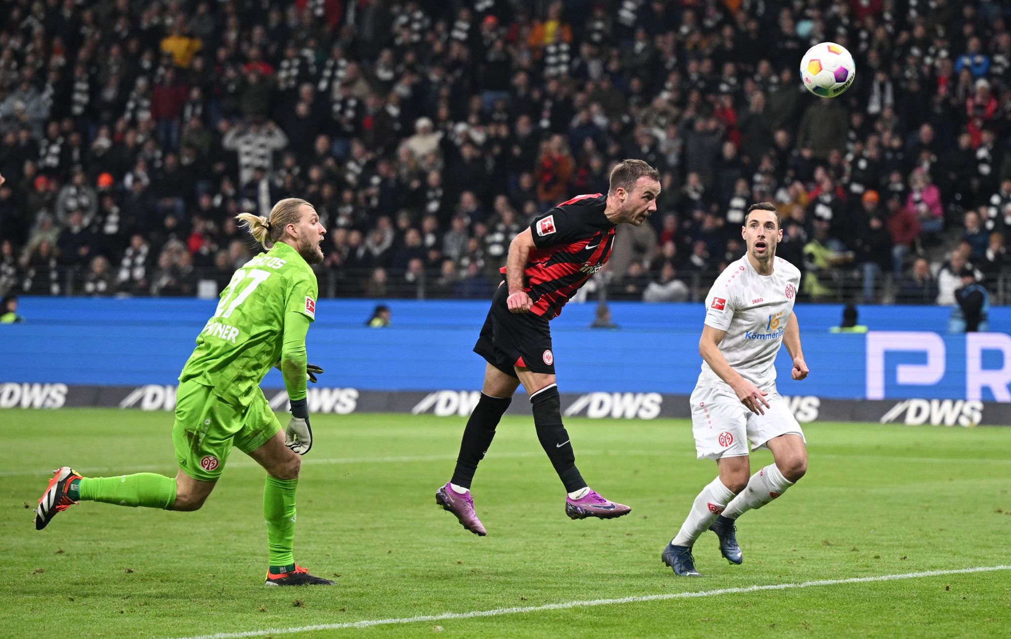 Rio-Weltmeister Götze führt Eintracht Frankfurt zum Sieg im Rhein-Main-Derby