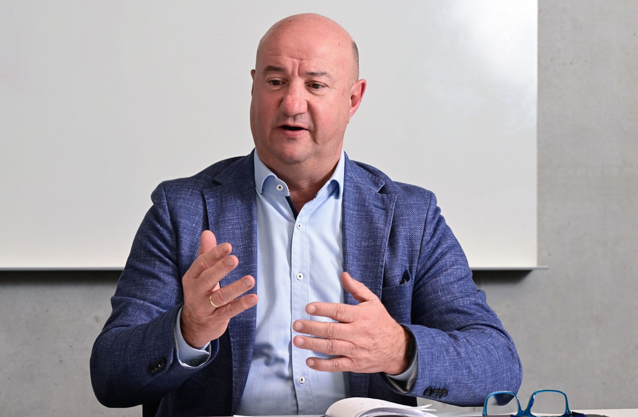 Betriebsratschef: Sparziele von Daimler Truck unrealistisch