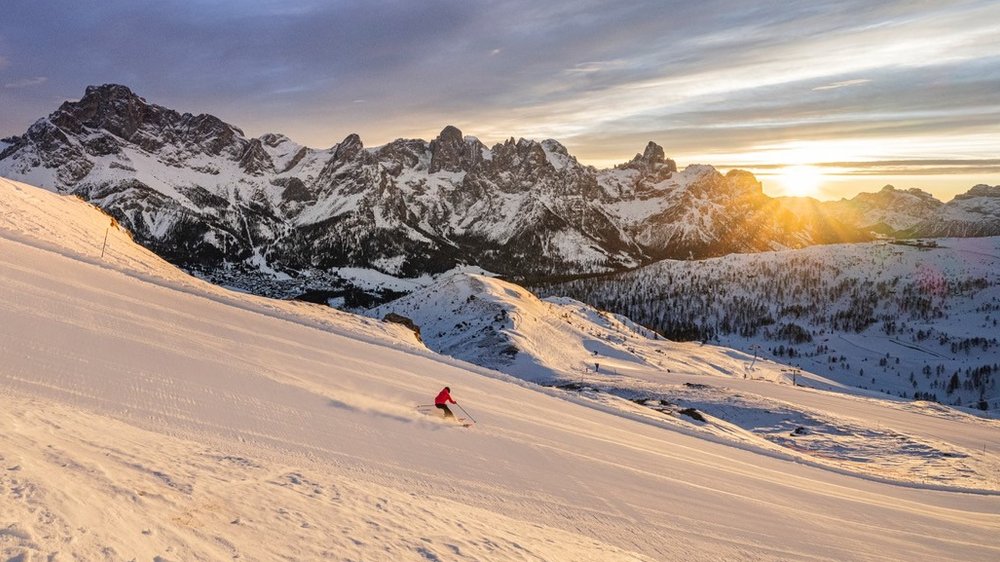 Sportlich durch die Nachsaison: Pistenvergnügen bis nach Ostern