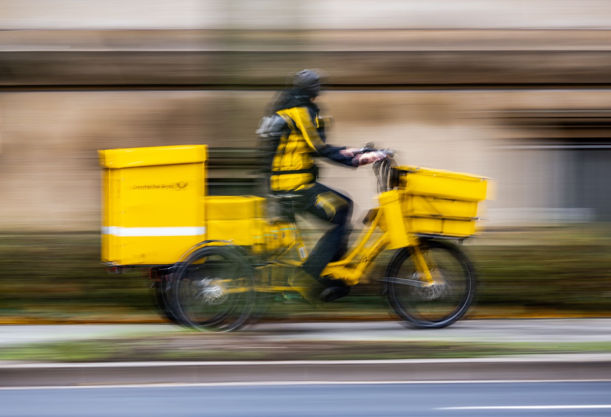 Bundesnetzagentur: Tausende Beschwerden über verspätete und verlorene Briefe und Pakete