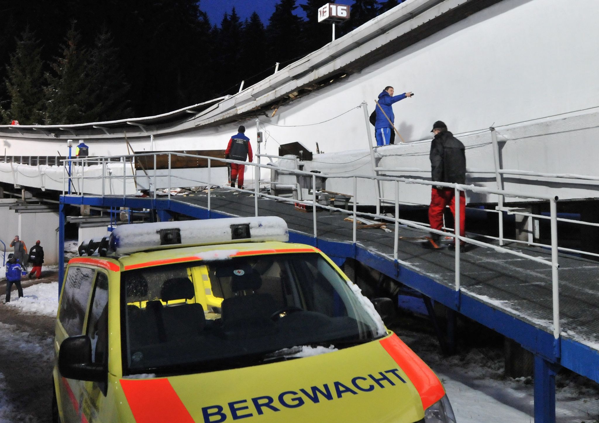 Schwere Stürze überschatten Bob-Weltcup in Altenberg
