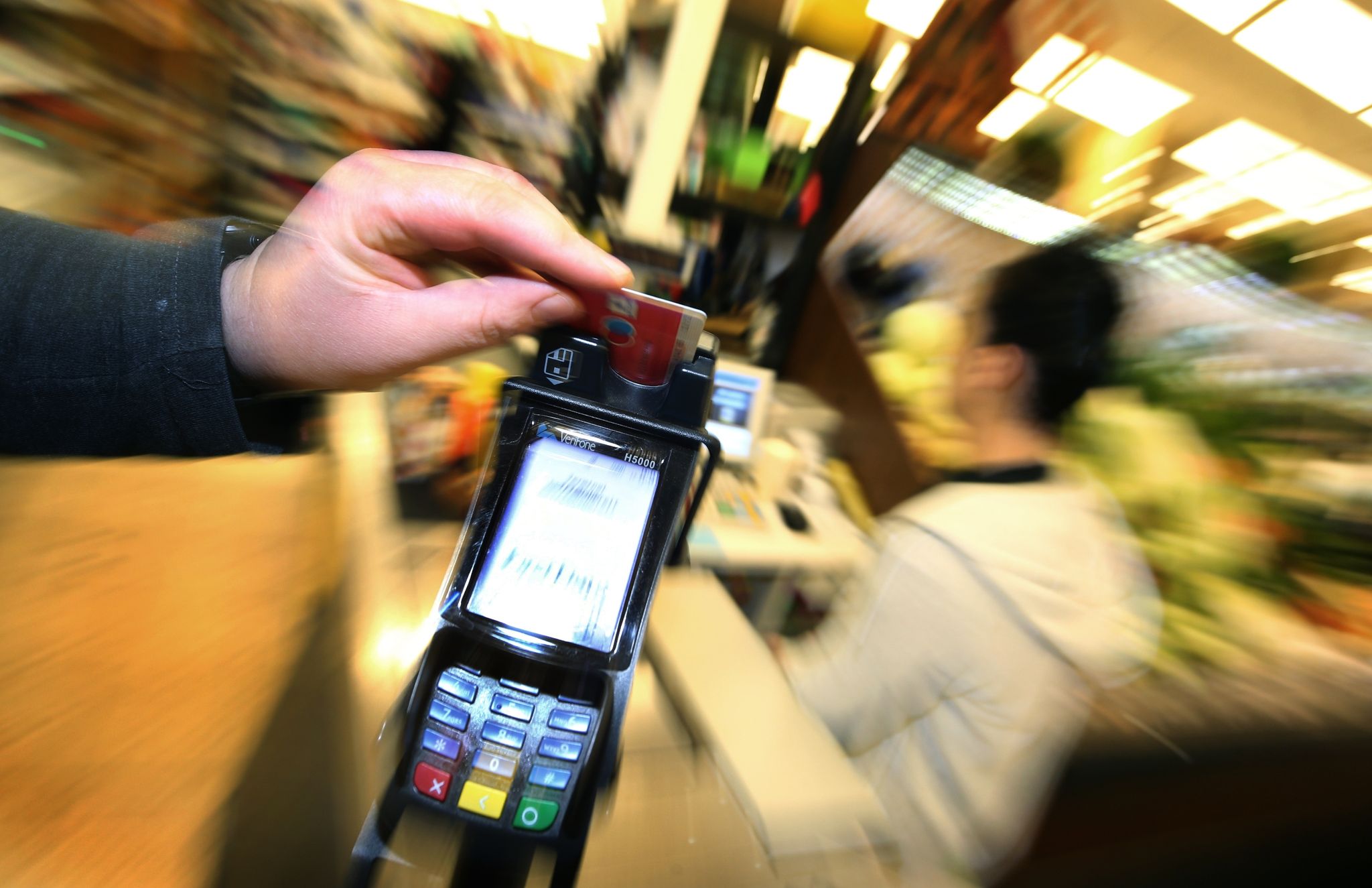 Bargeldloses Bezahlen in Deutschland erreicht Rekordhöhe mit Girocard