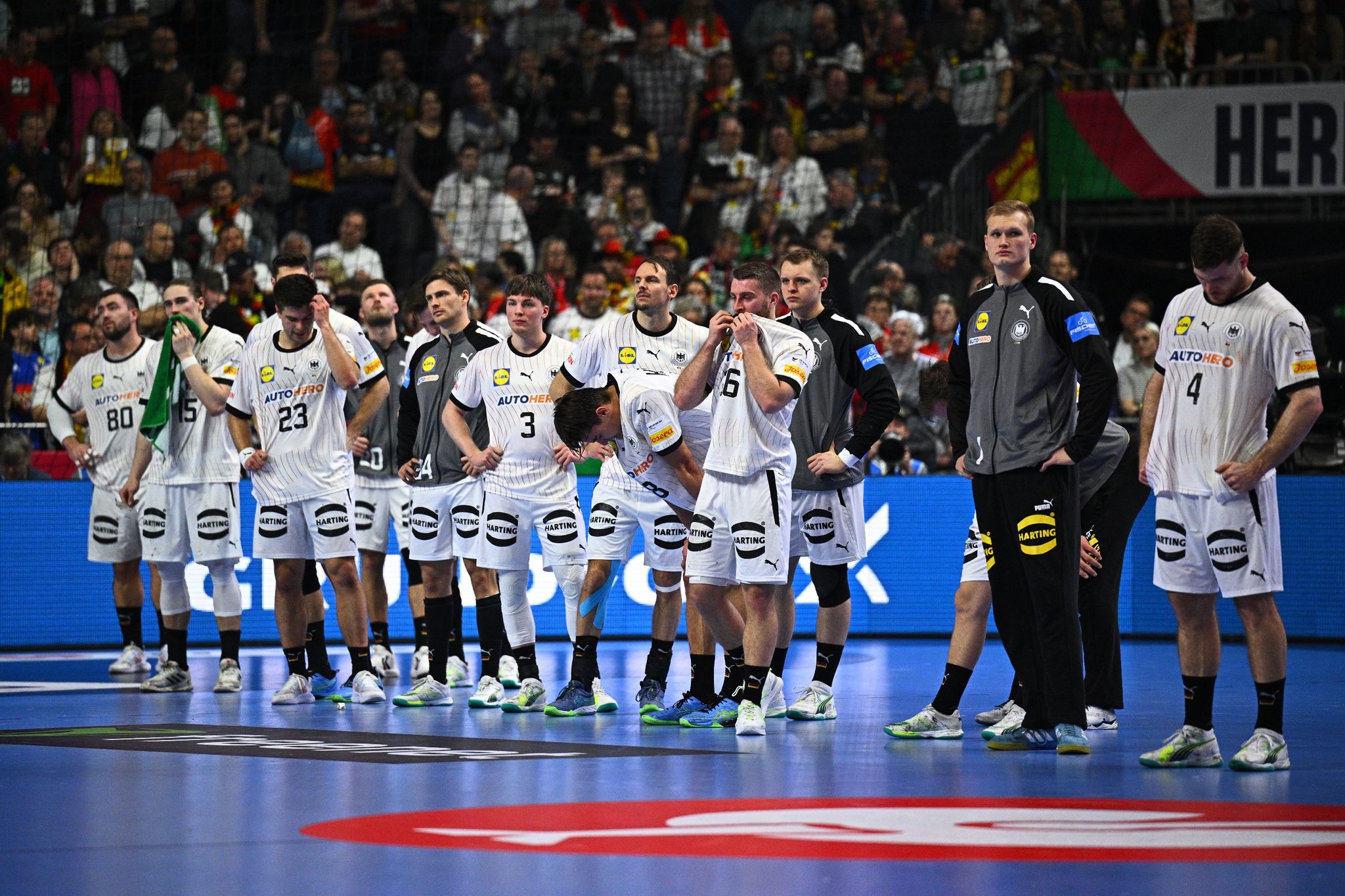 Handballer spielen in Hannover um Olympia-Ticket