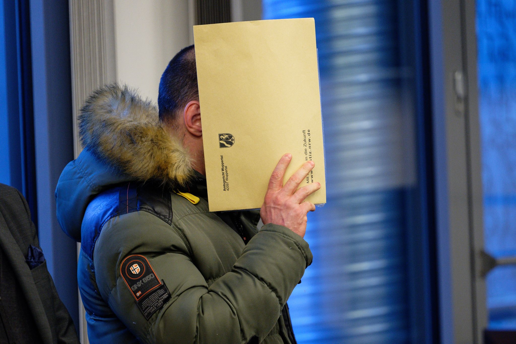 Zweiter Täter verurteilt: Elf Jahre Haft für Säureanschlag