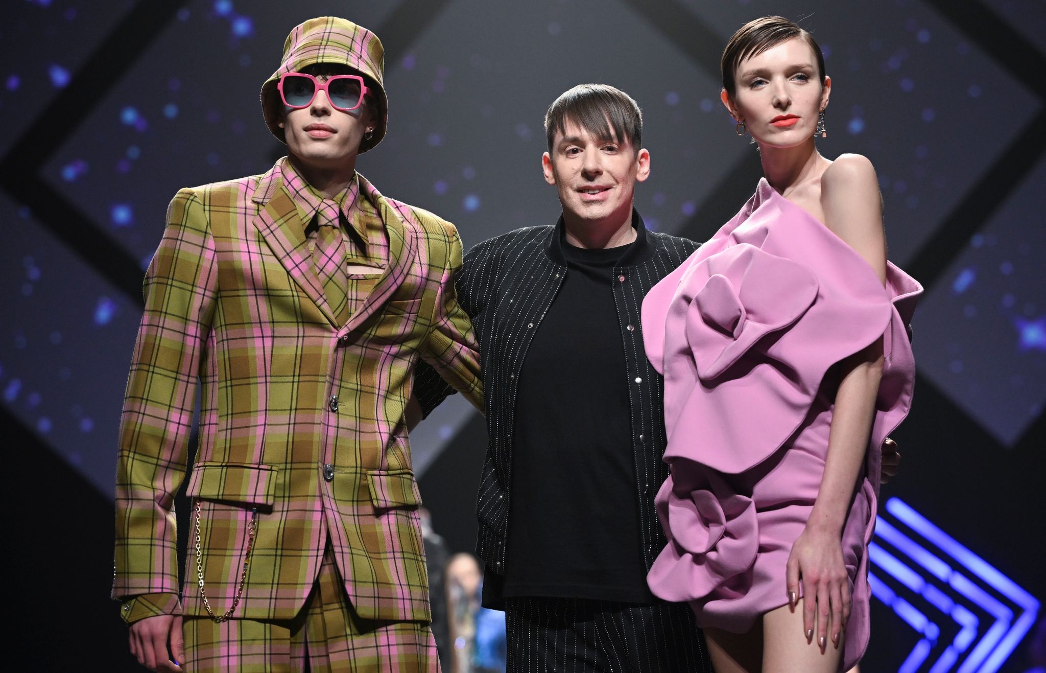 Modedesigner Kilian Kerner setzt politische Botschaft bei Berlin Fashion Week um