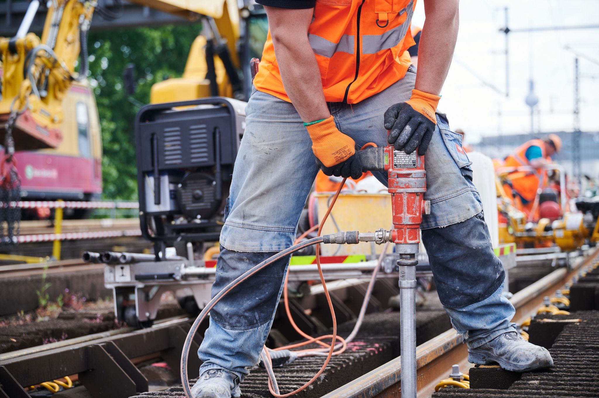 Deutsche Bahn muss sparen: Sanierung des Netzes hat Priorität