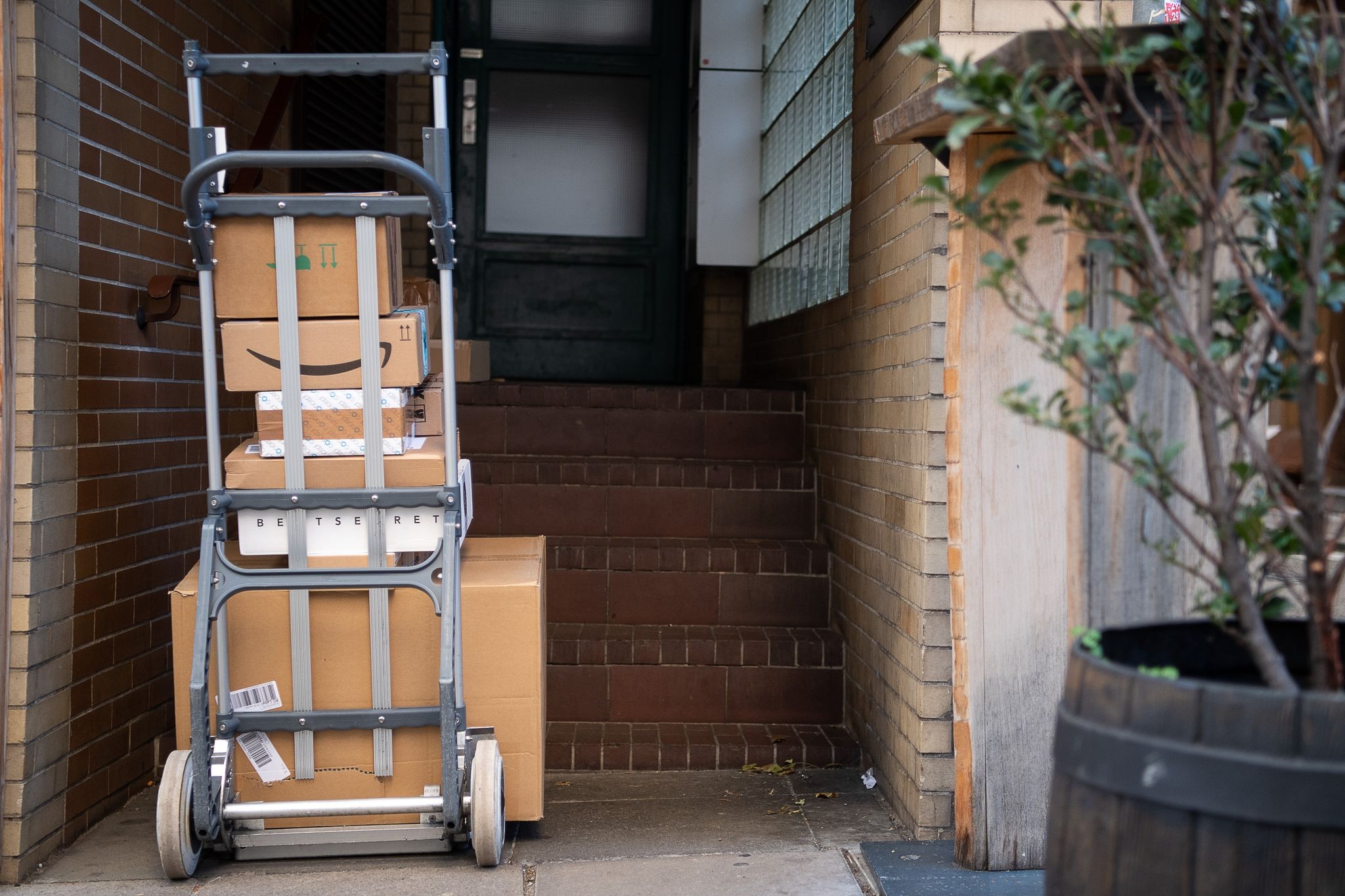 Verbot von Subunternehmern in Paketbranche umstritten