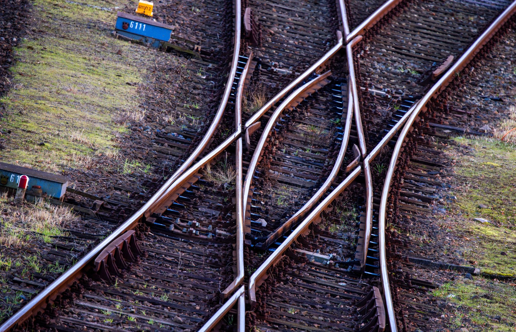 Bahn in Haushaltskrise: Sparpläne stoßen auf Kritik
