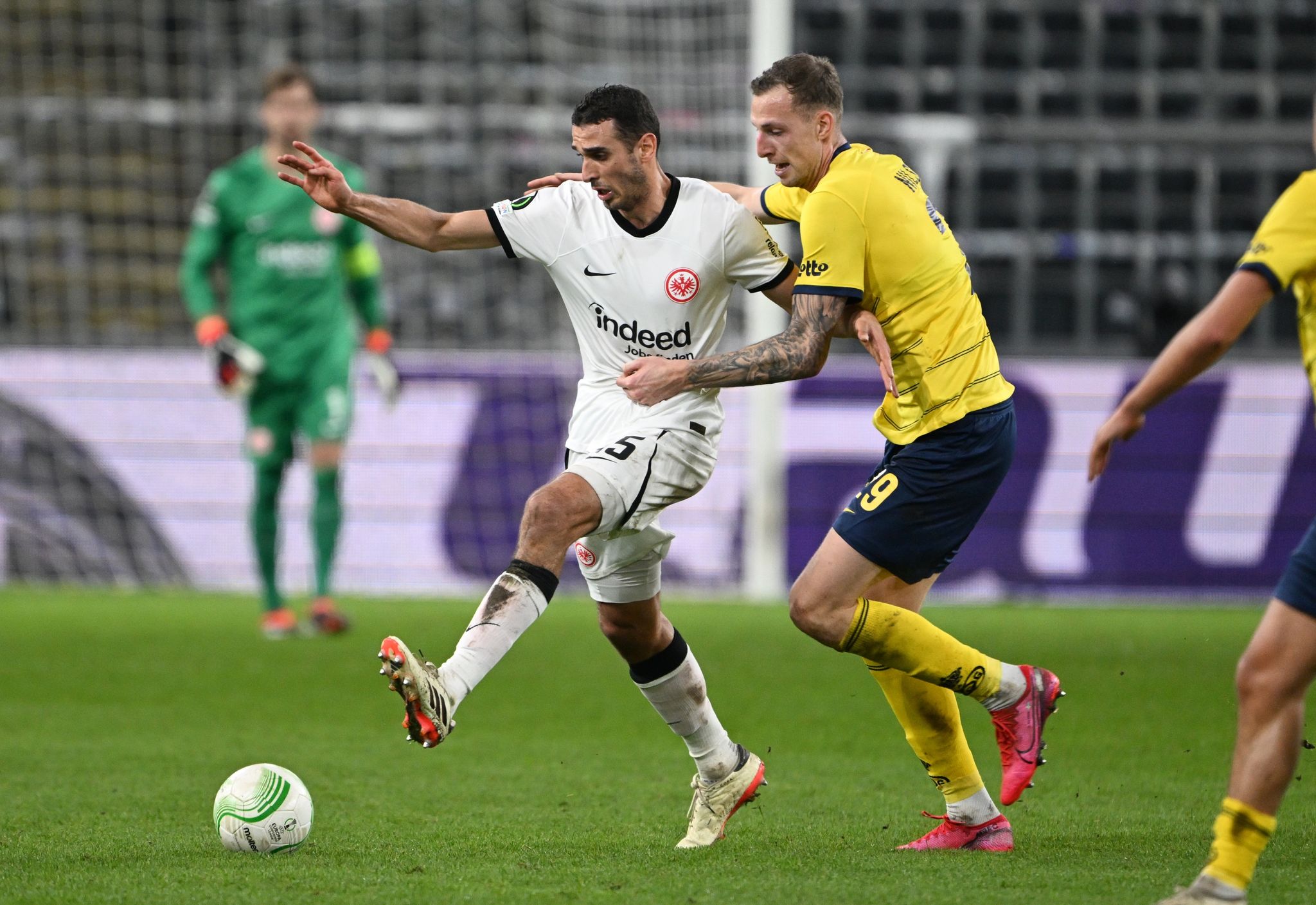 Eintracht Frankfurt verspielt bessere Ausgangsposition im Conference League Playoff