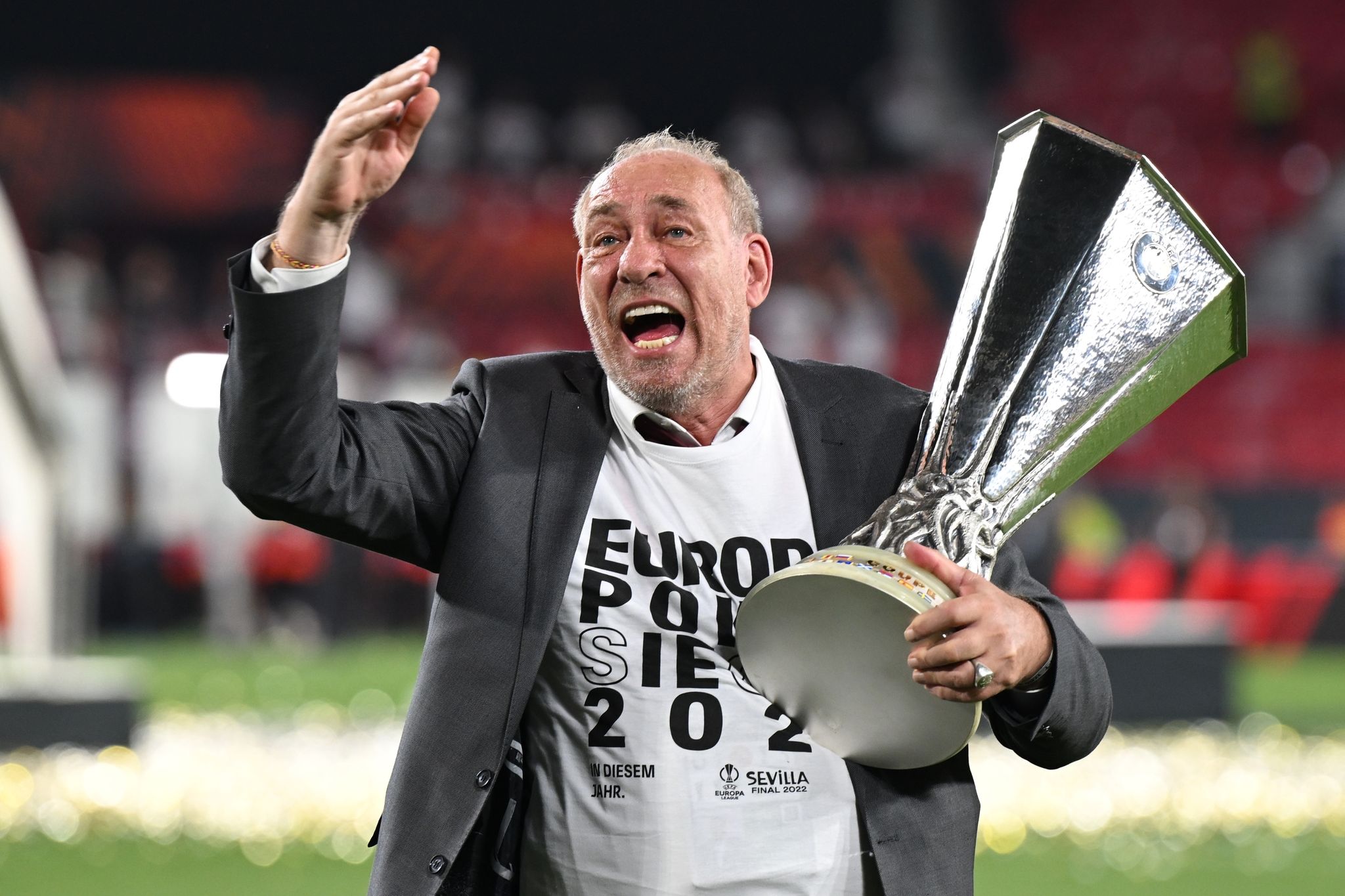 Eintracht Frankfurt-Präsident Peter Fischer tritt nach 24 Jahren ab