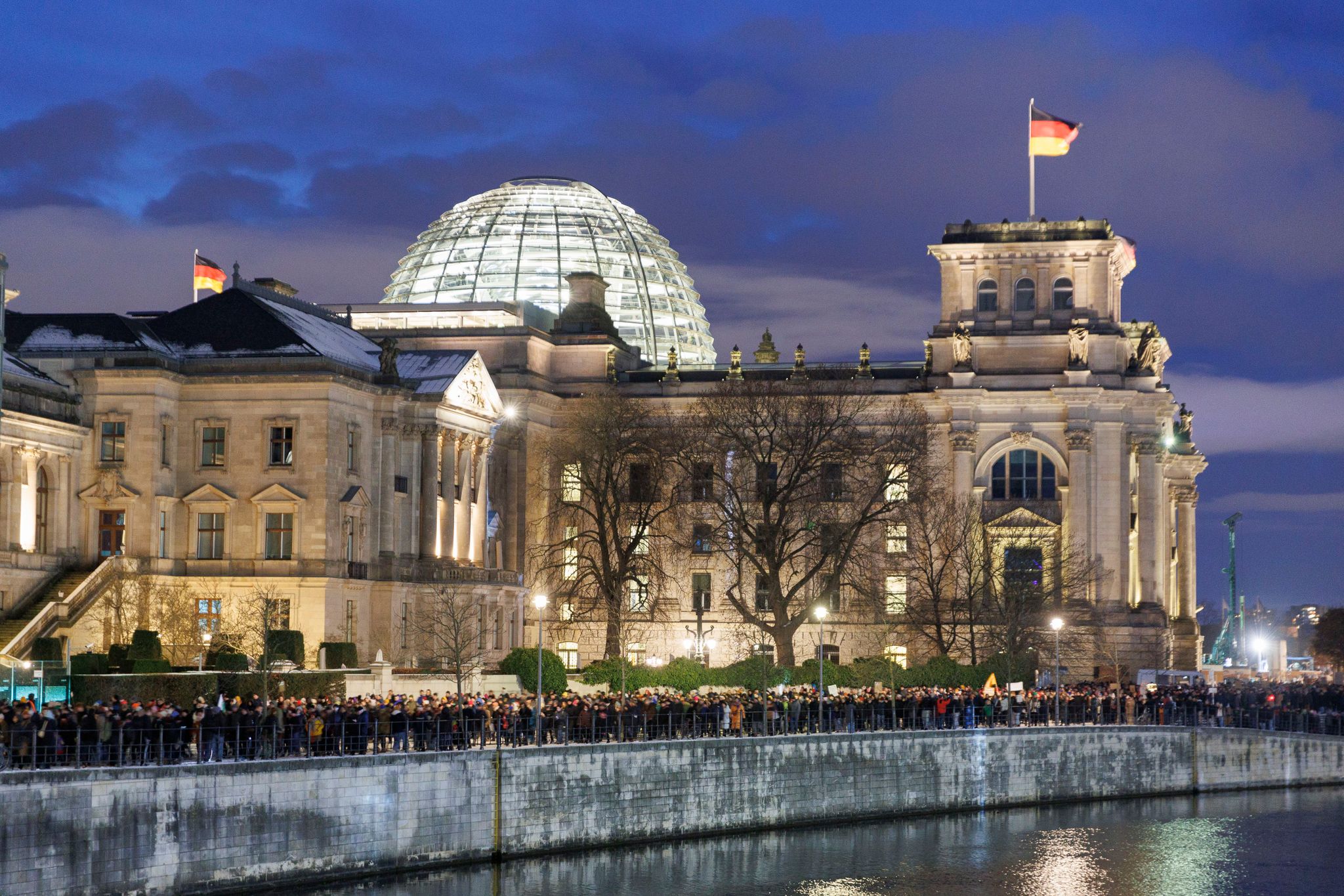 Massenproteste Gegen Rechtsextremismus In Deutschland - Newsflash24