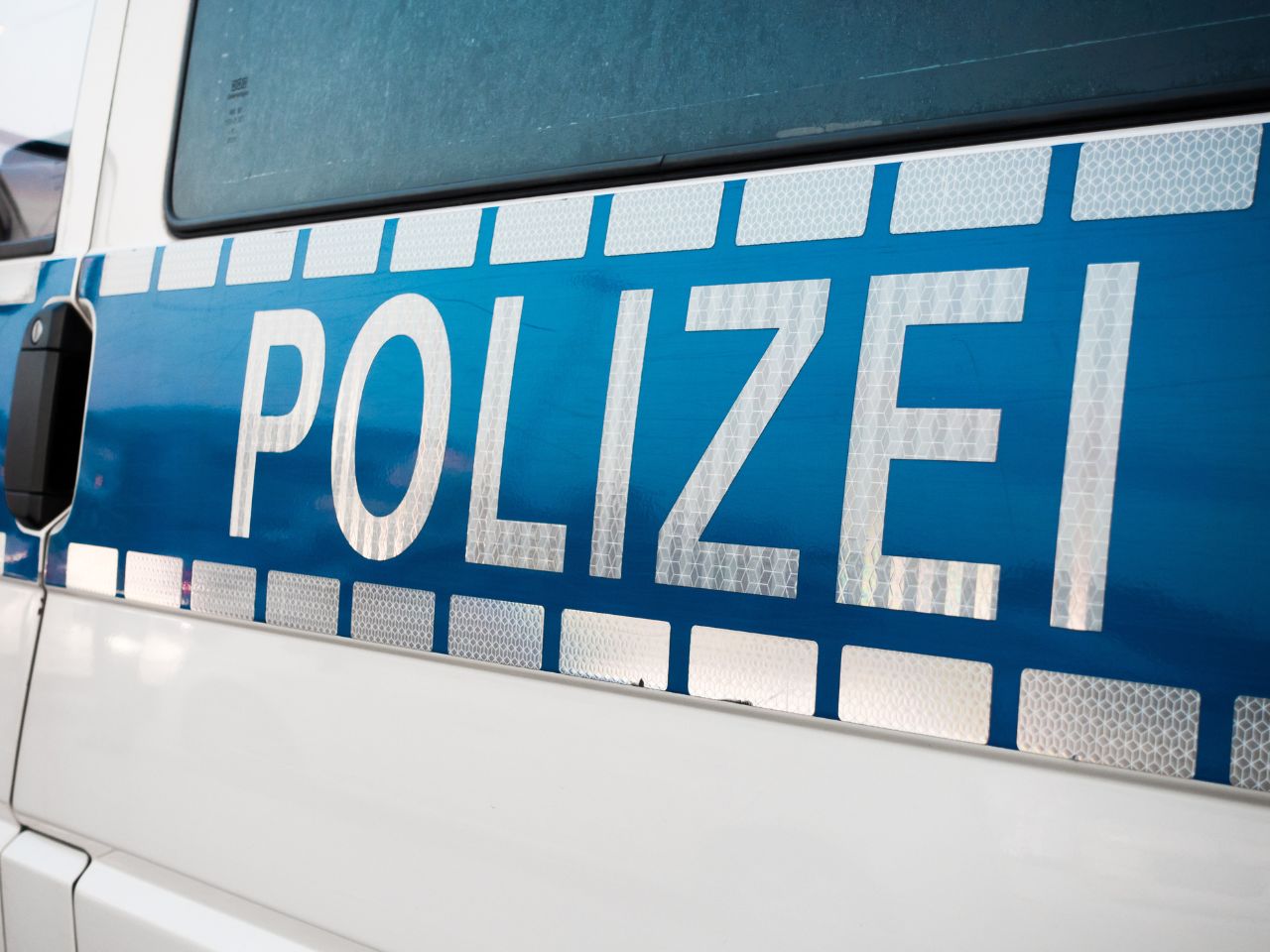 Sport-Star rast Mann tot und flieht