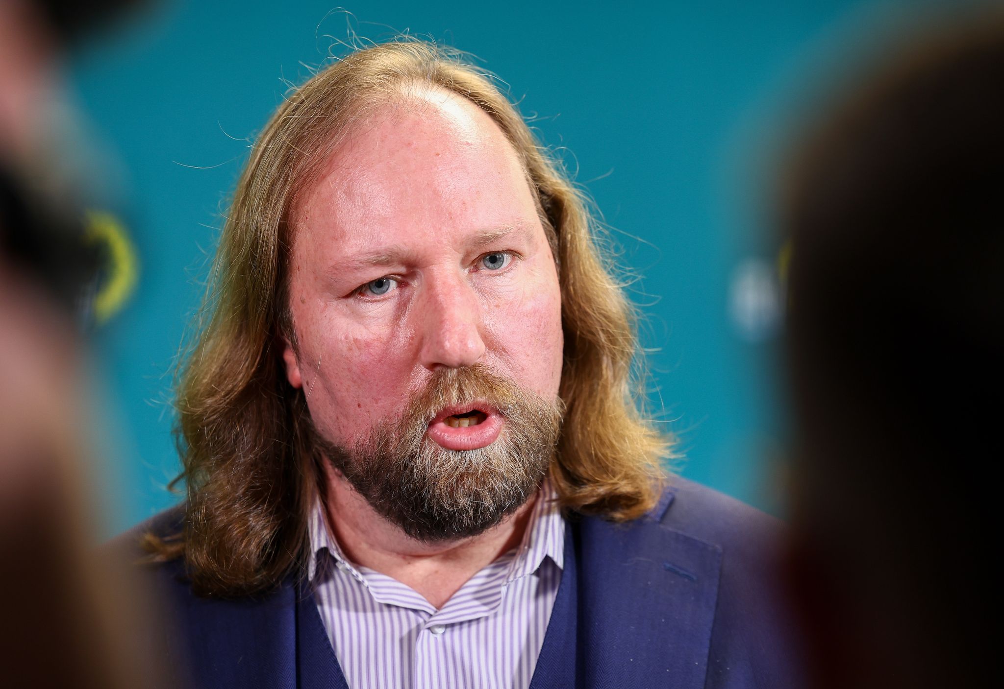 Taurus und westliche Truppen: Kritik an Scholz und Macron