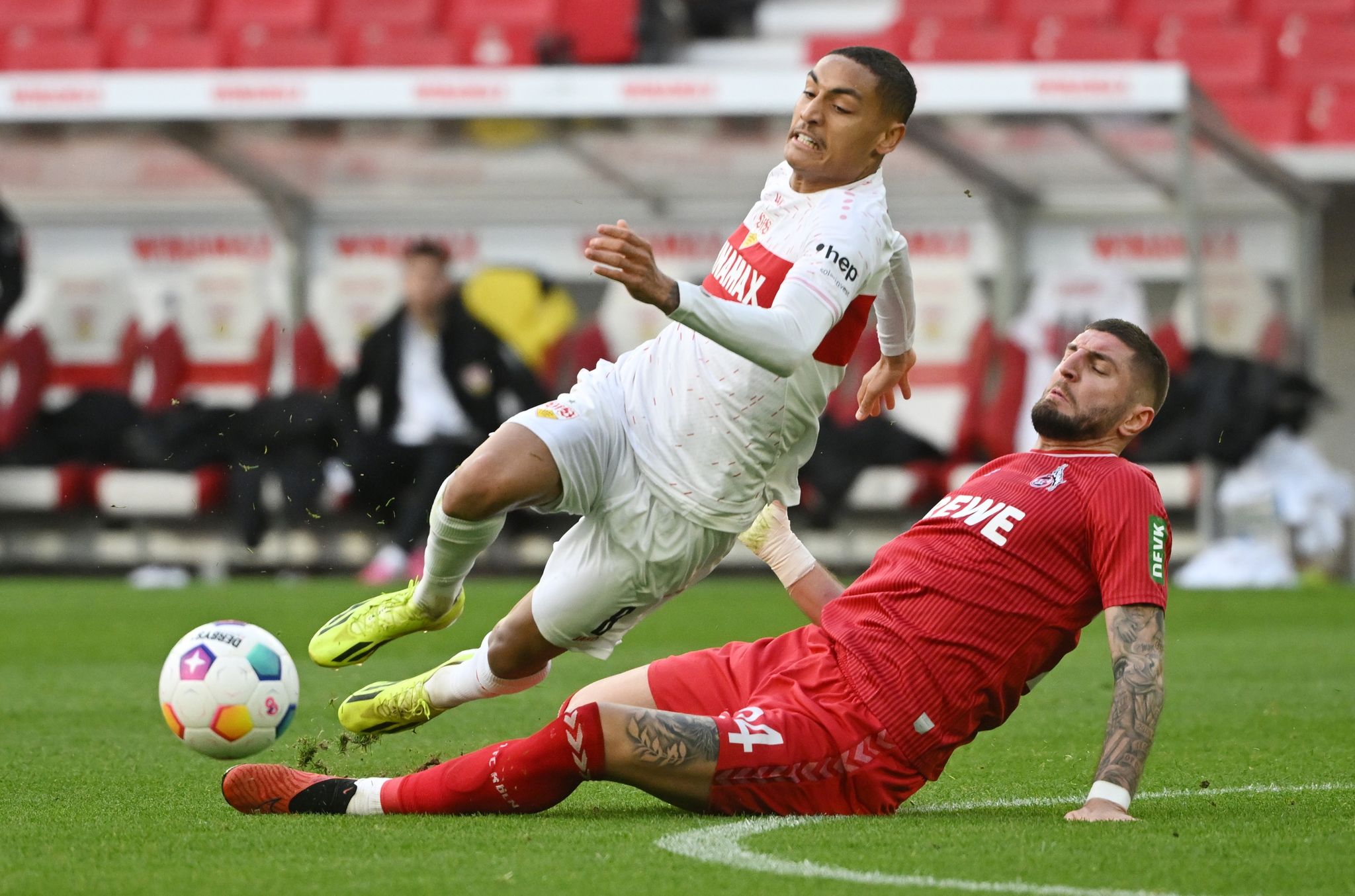 Stuttgart und Köln teilen sich die Punkte in hart umkämpftem Spiel