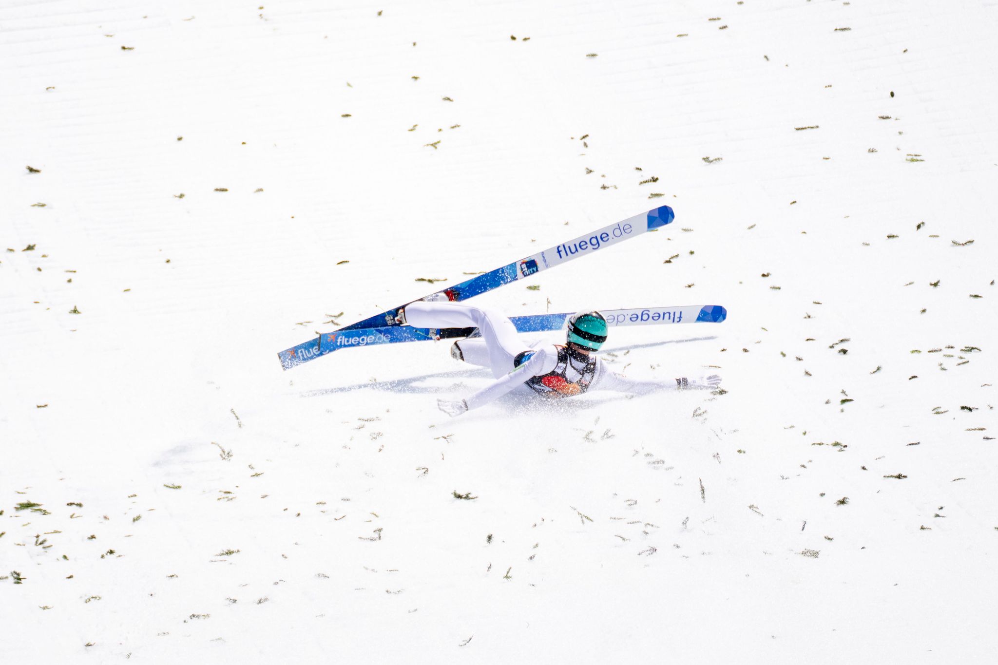Extremer Wind: Skifliegen nach einem Durchgang abgebrochen
